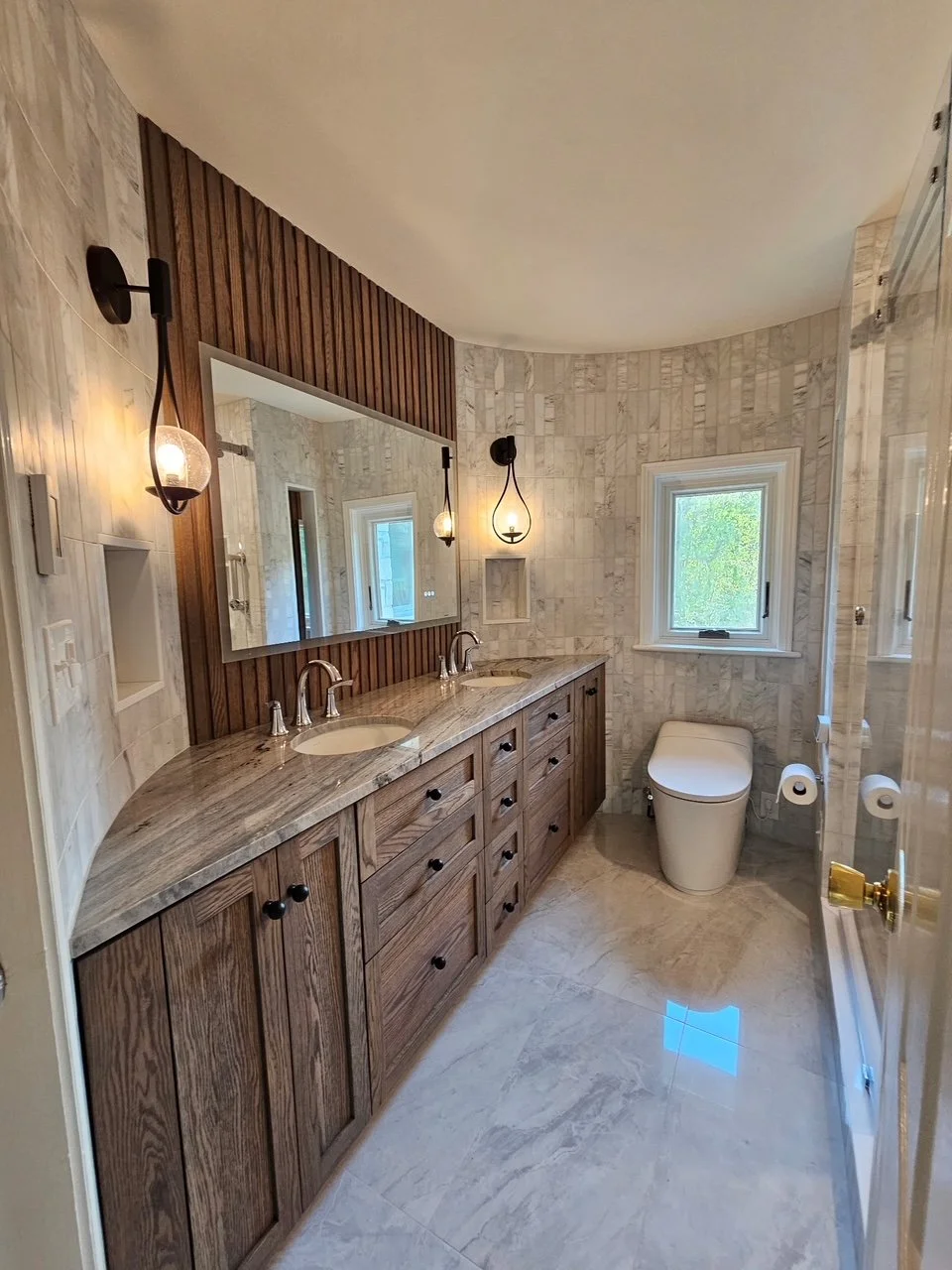 Round Bathroom