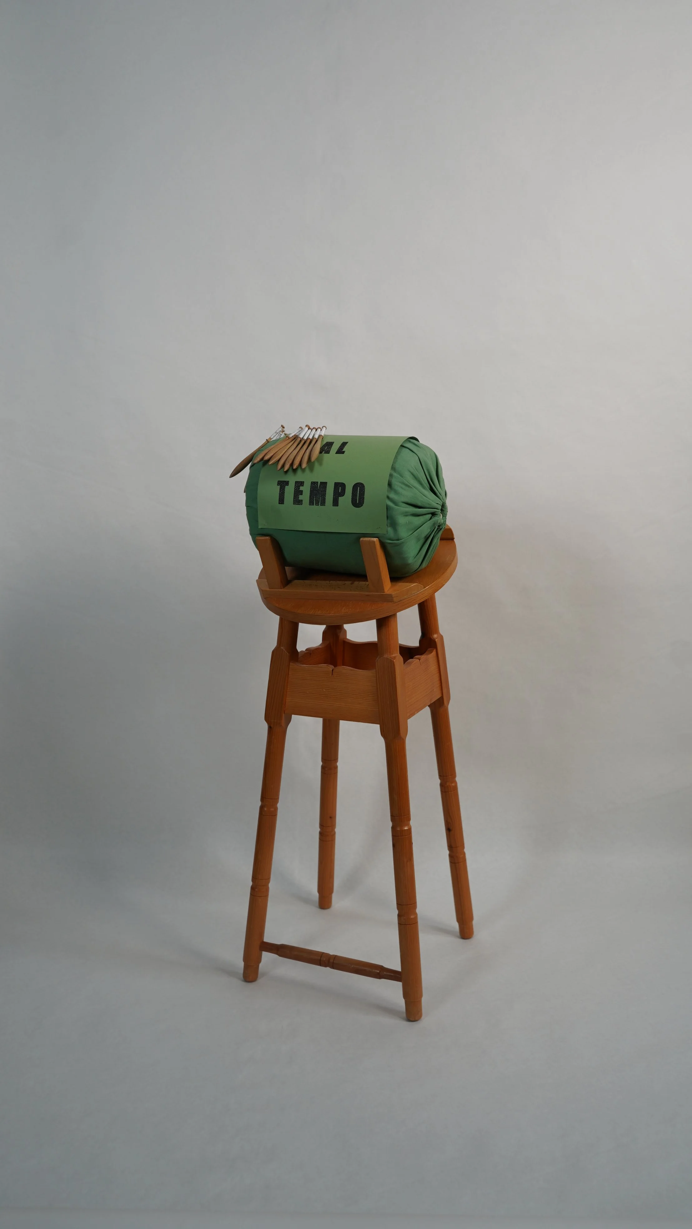 Tempo al Tempo, pillow lace with bobbins, 100 x 60 x 50 cm, 2026