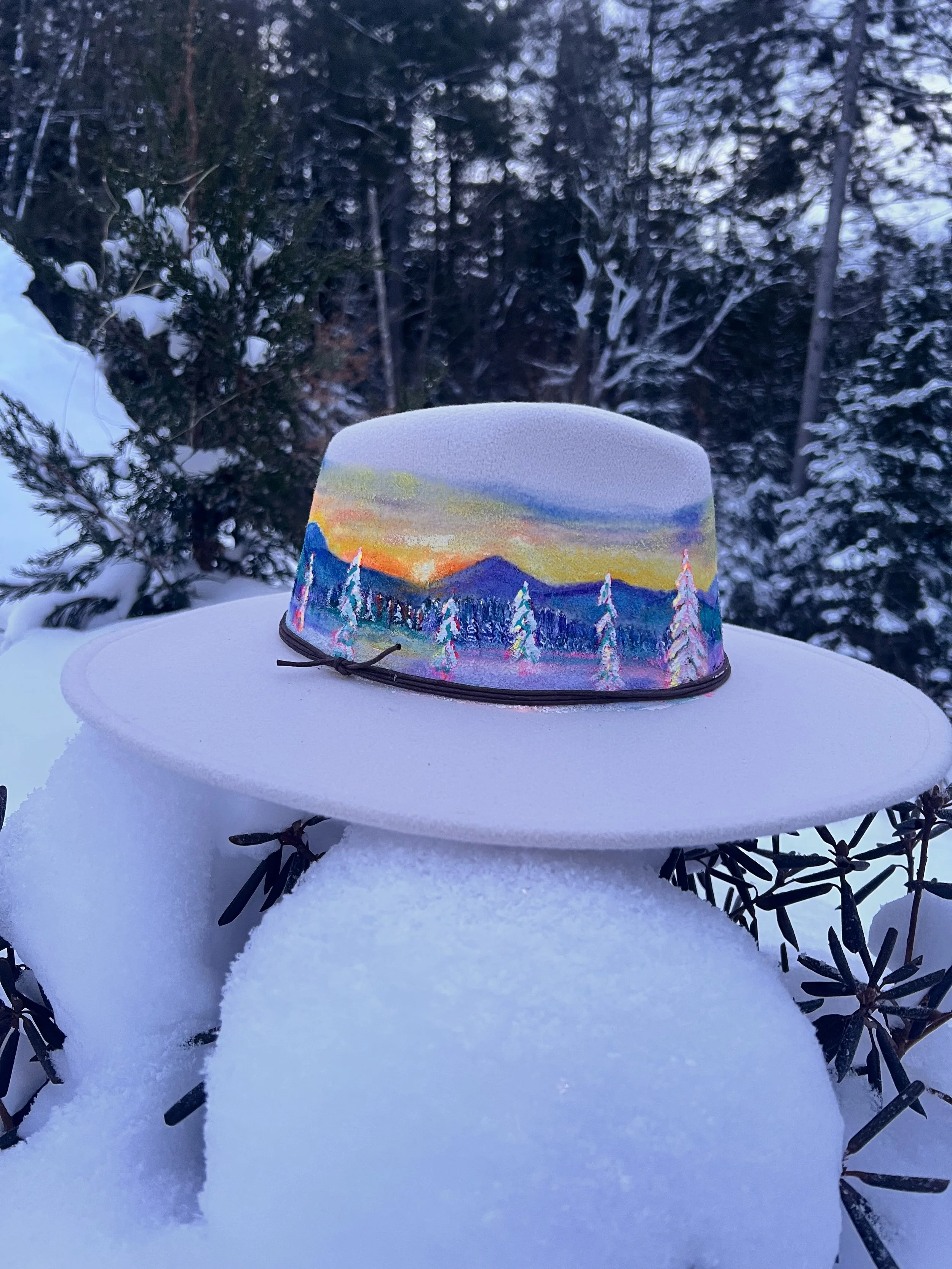 Winter Glow - Wide Brim Hat