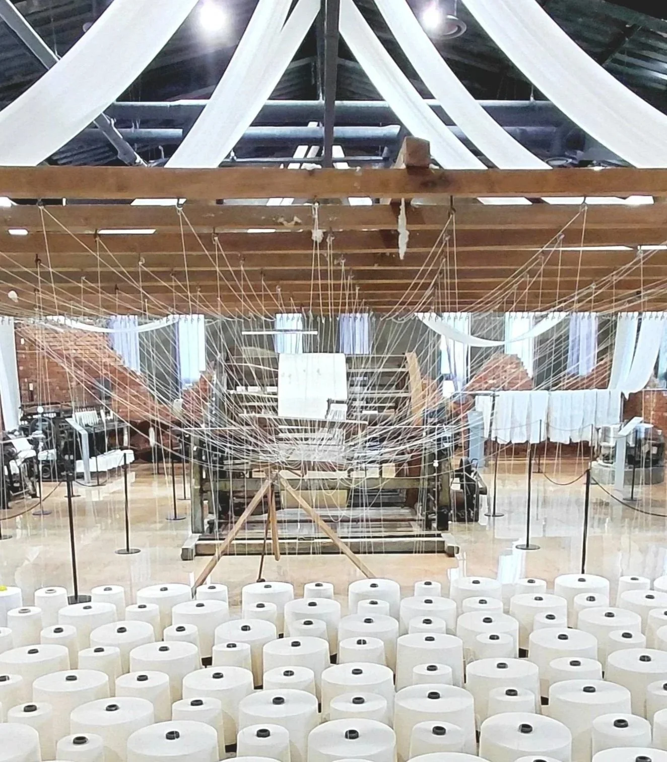 The old factory floor of Donggwang Textile that used to produce Ganghwa sochang using a traditional manufacturing process.