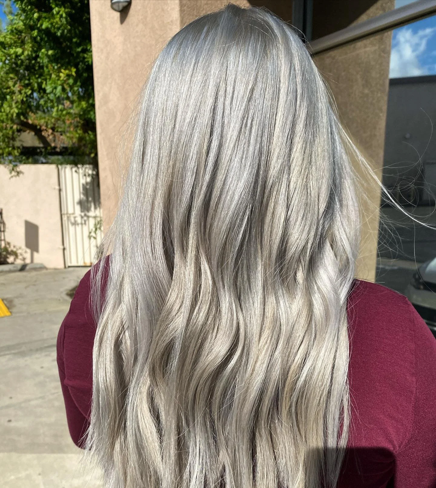 We are back and ready to do some amazing hair 🌟 call and book your appointment now (714) 998-2566
&bull;
&bull;
Hair by Ashley 
Asst by Sarah