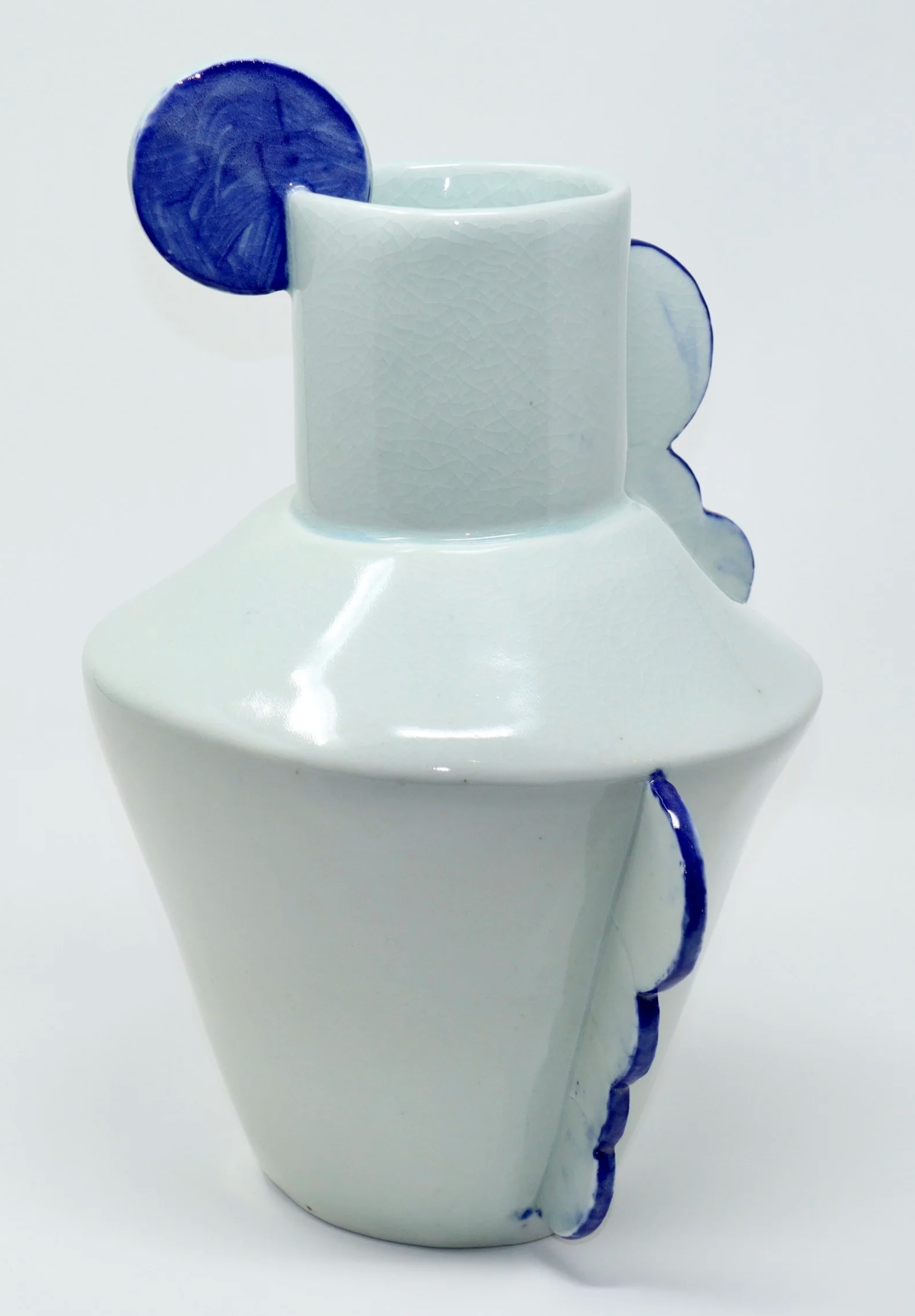 Cloud Amphora, Porcelain, 2022