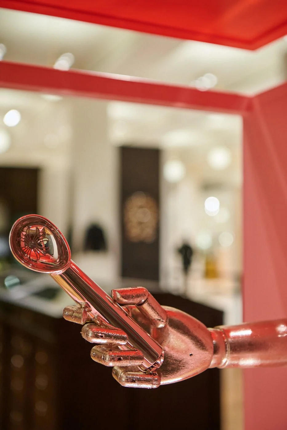 page 15_selfridgesholiday.jpg