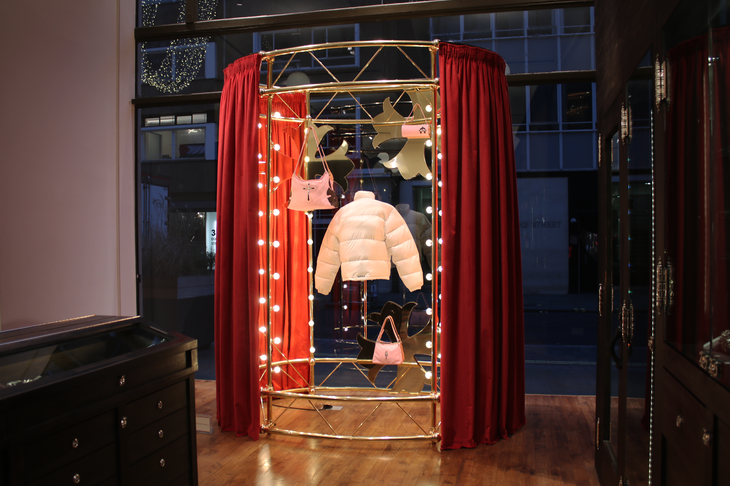 page 10__selfirdhesholiday.png.png