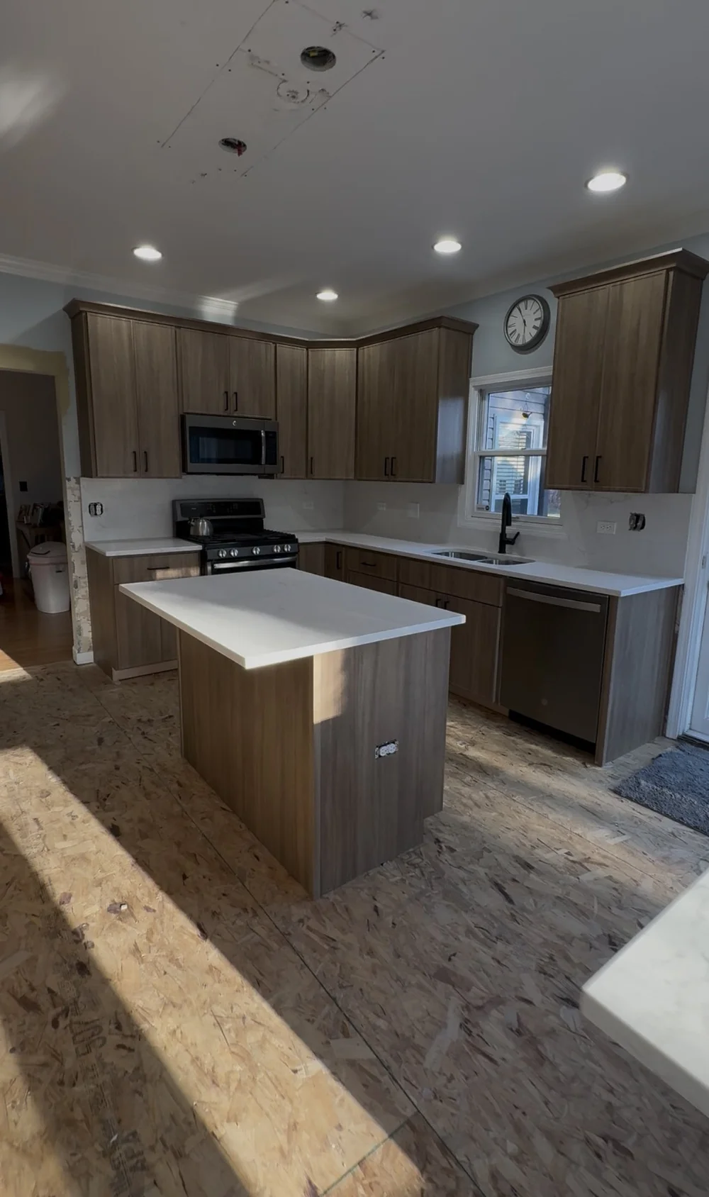 Finished residential kitchen remodel in Lake in the Hills Illinois