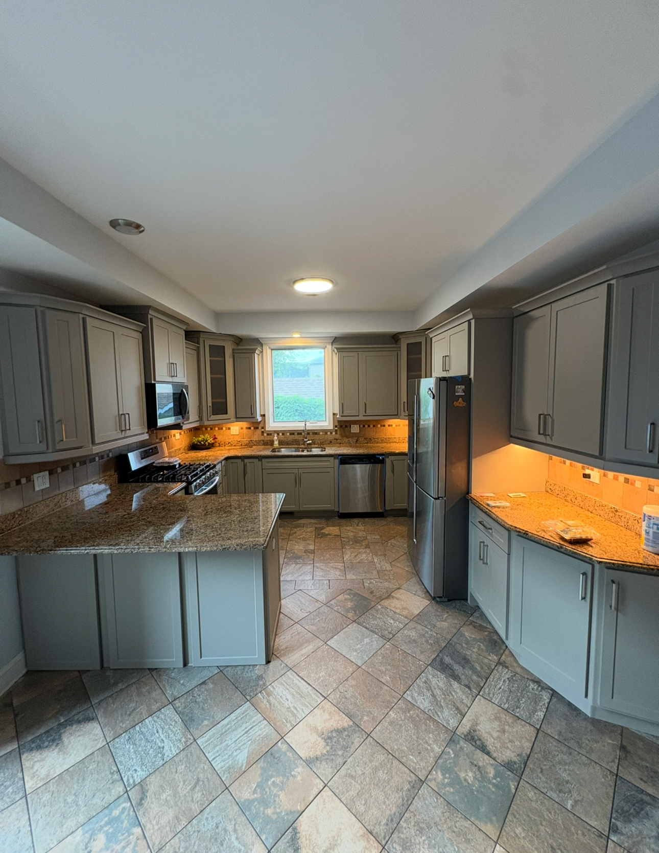 After photo of completed kitchen remodeling project in Crystal Lake Illinois