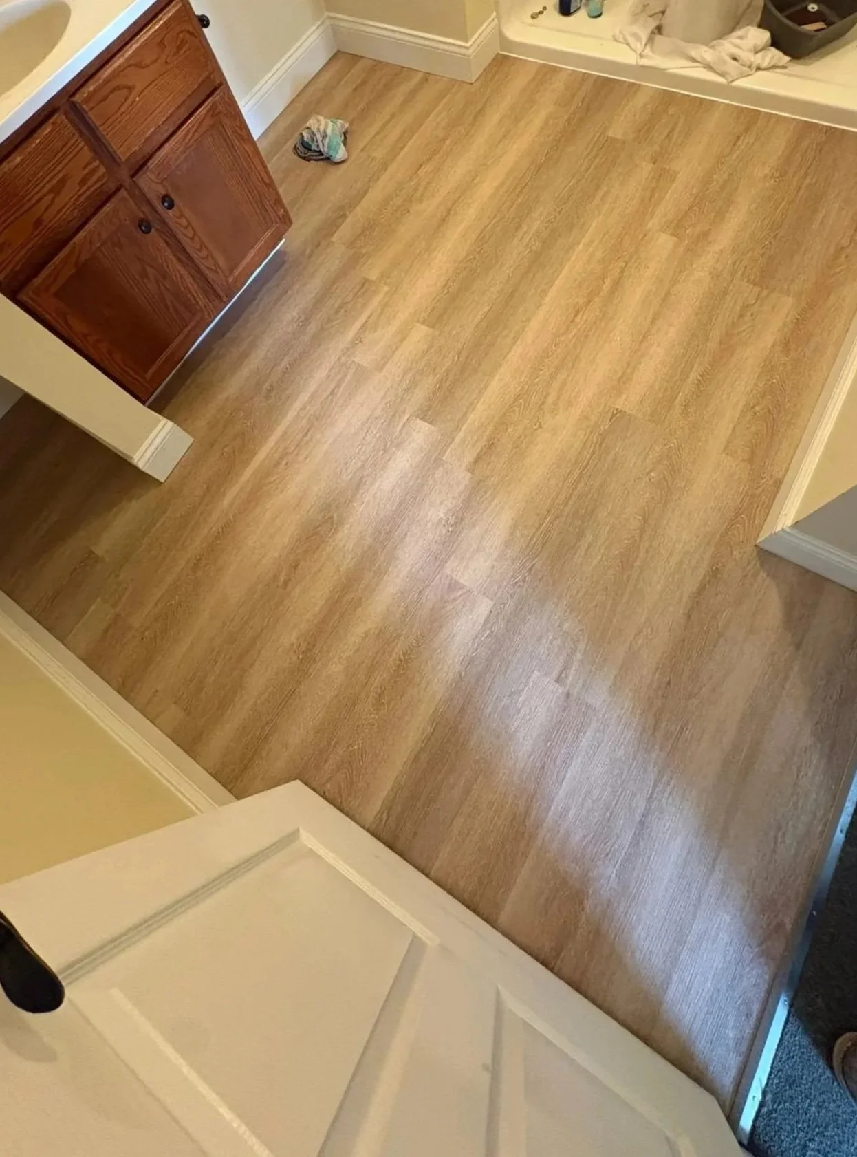 Professional flooring installation in Crystal Lake Illinois