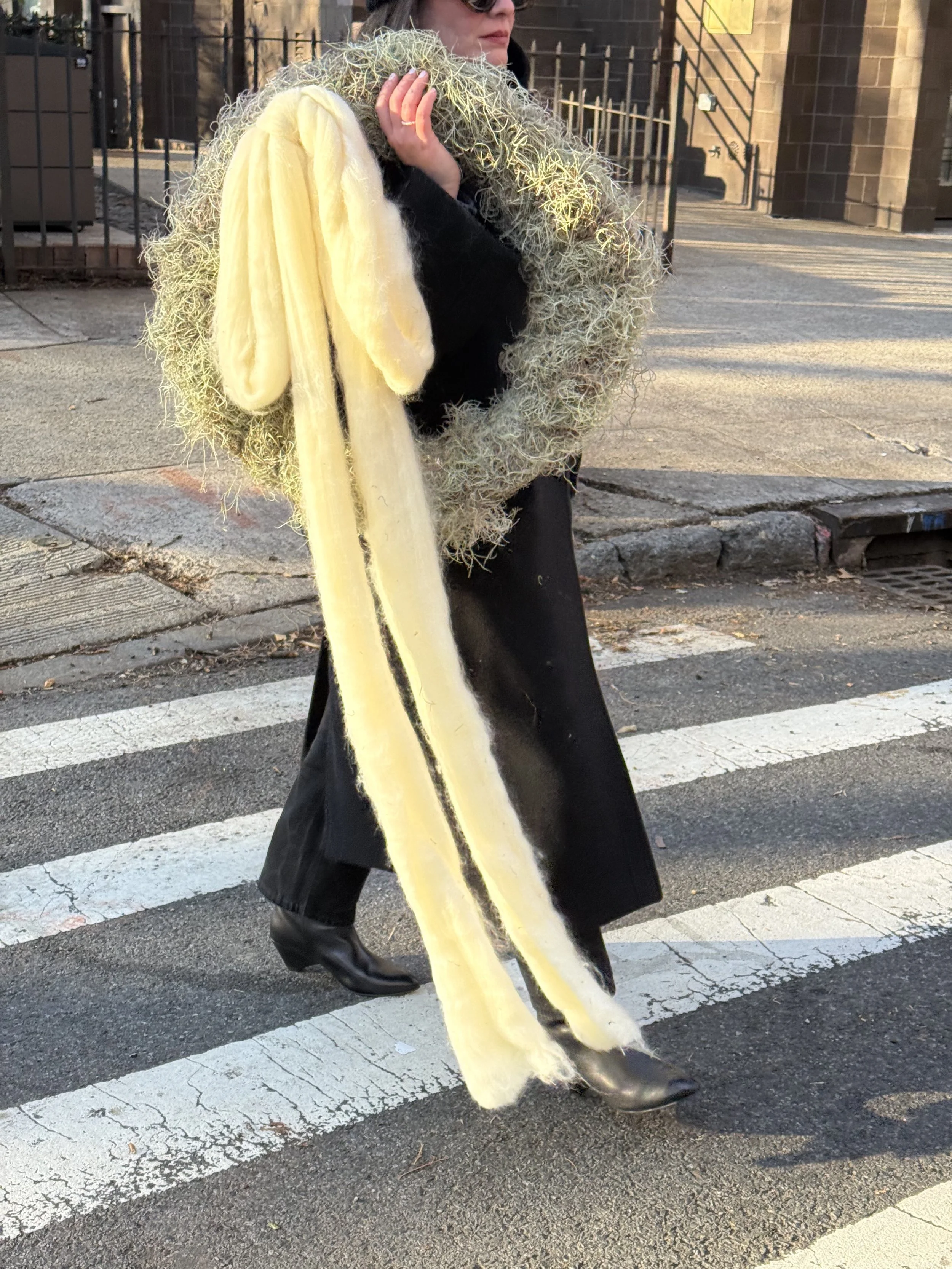 Ivory Merino Oversized Bow Wreath