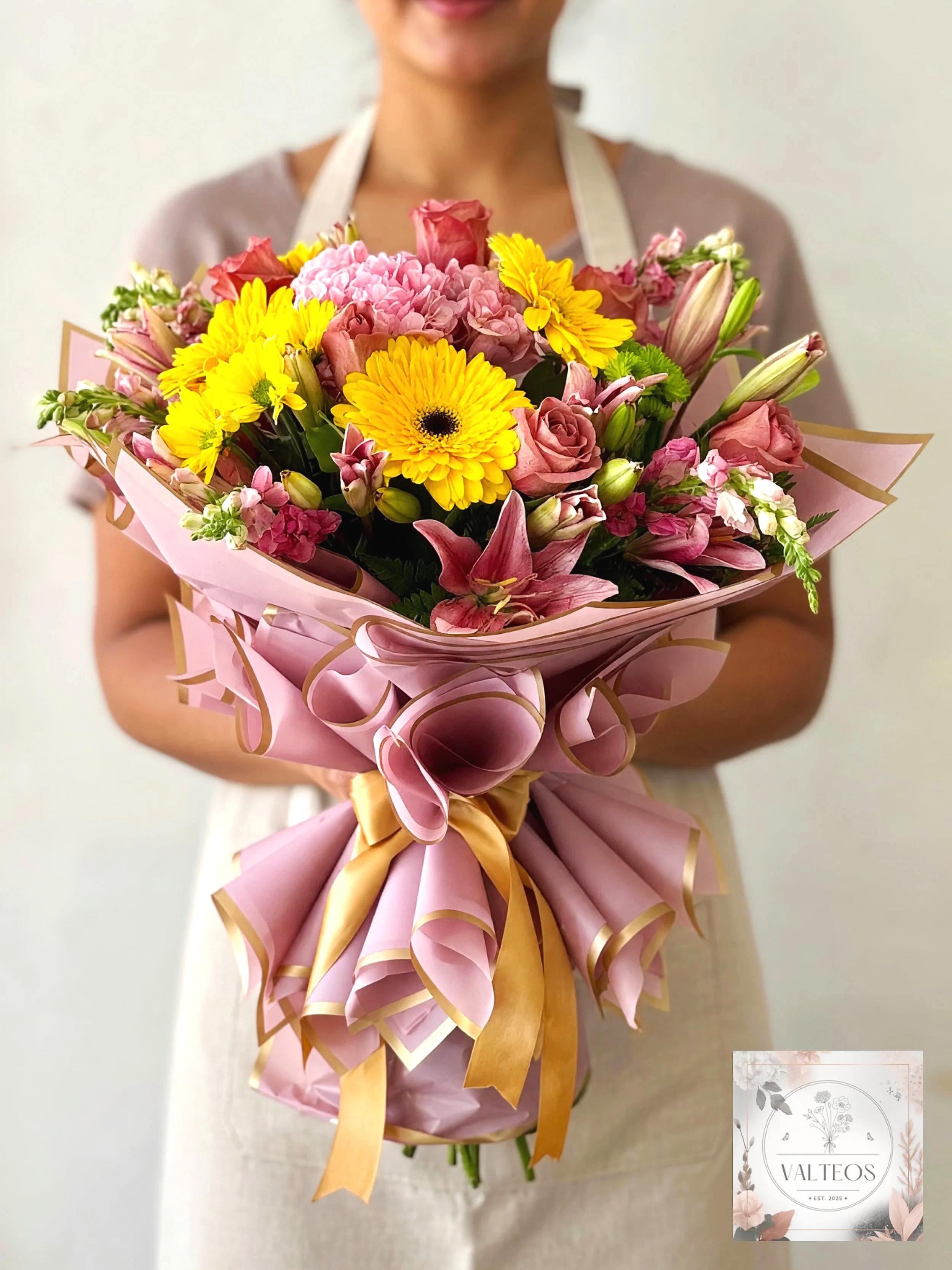Valteos Flowers and Gifts Bouquet Collection Perfect Pink Yellow
