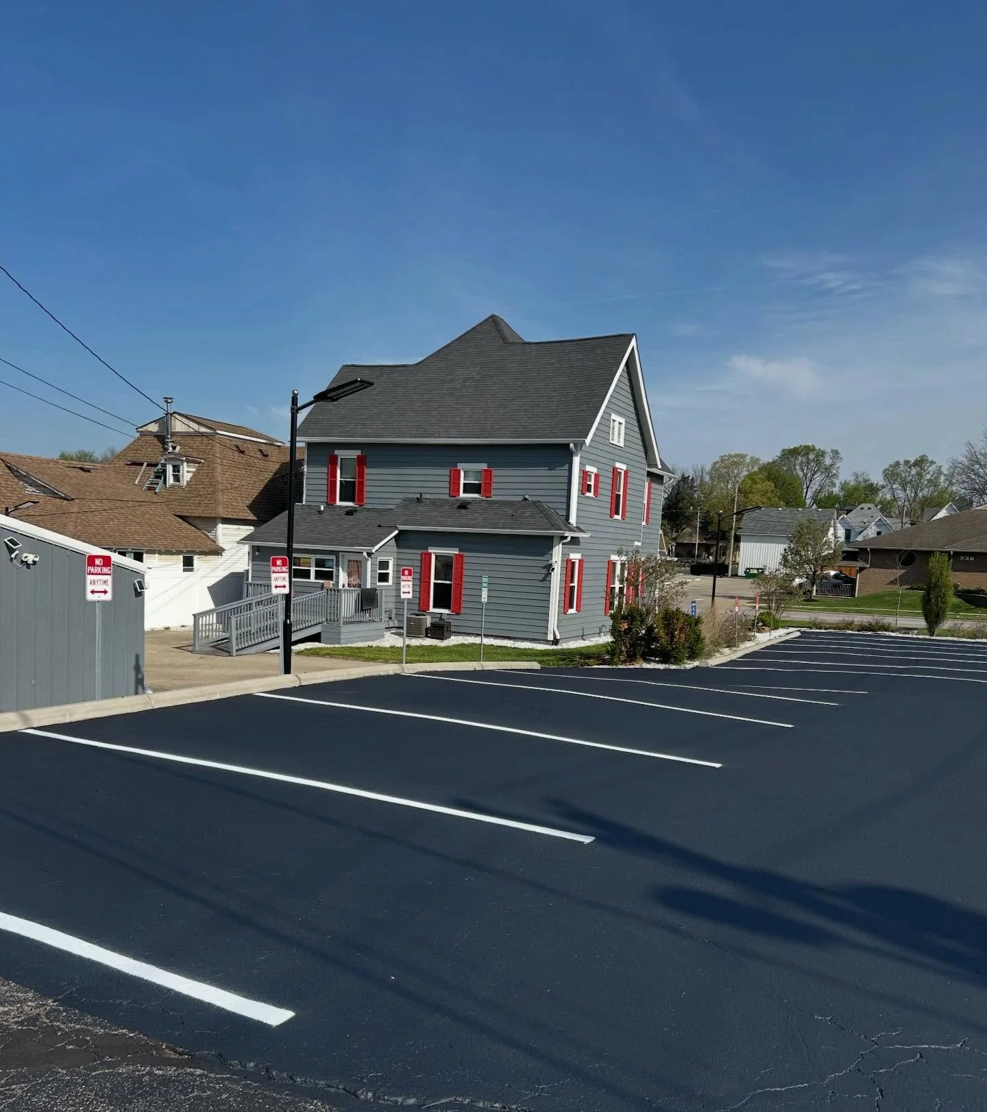This State Farm Insurance Parking Lot got the full package from Blacktop Boss of sealcoat, crackfill, and parking lot striping. 