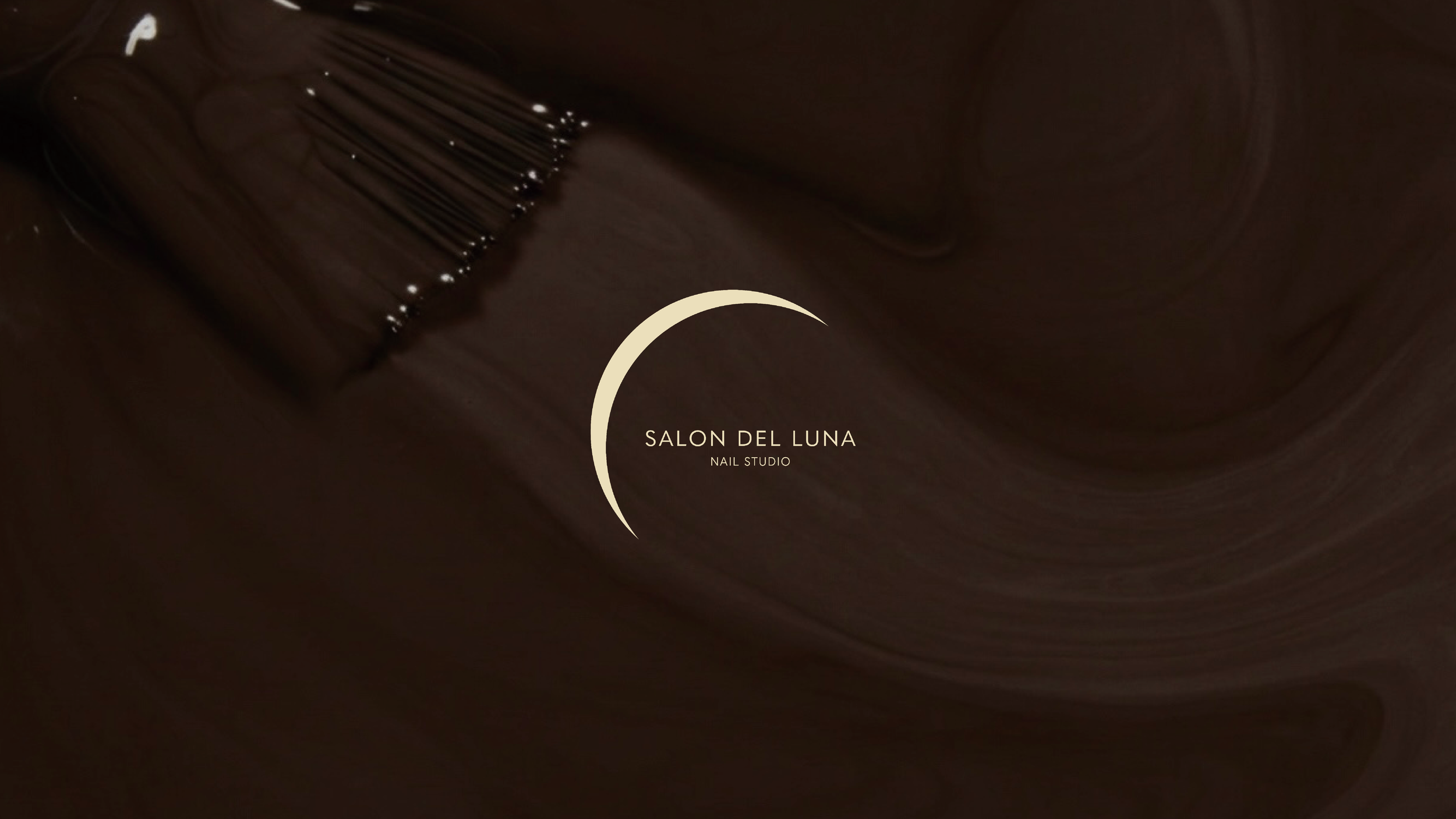 Salon Del Luna