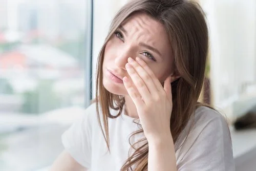 Can Dry Eye Cause Watery Eyes? A Santa Monica Eye Doctor Explains