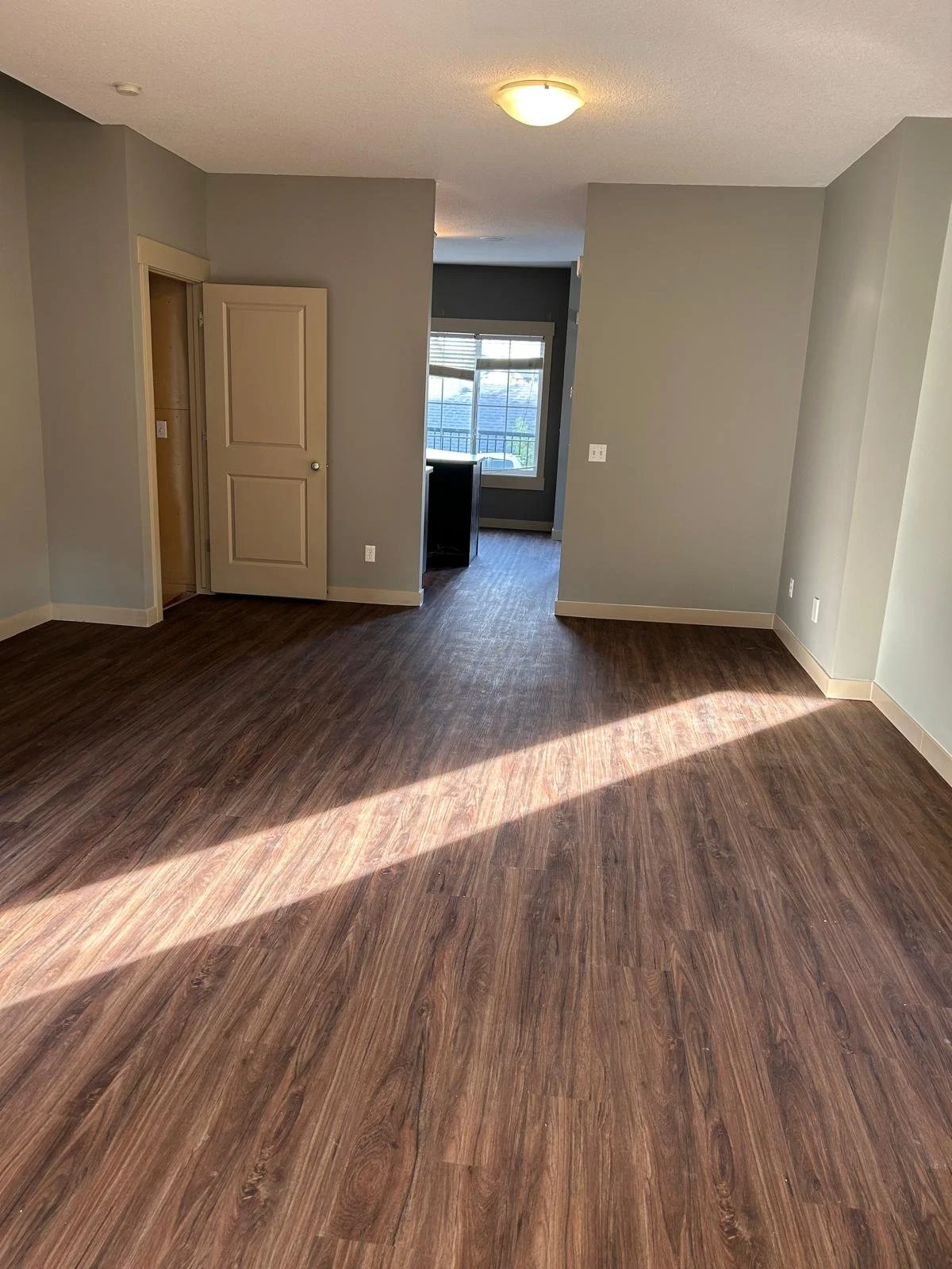 PHOTO-2025-11-11-07-30-34 1.jpg