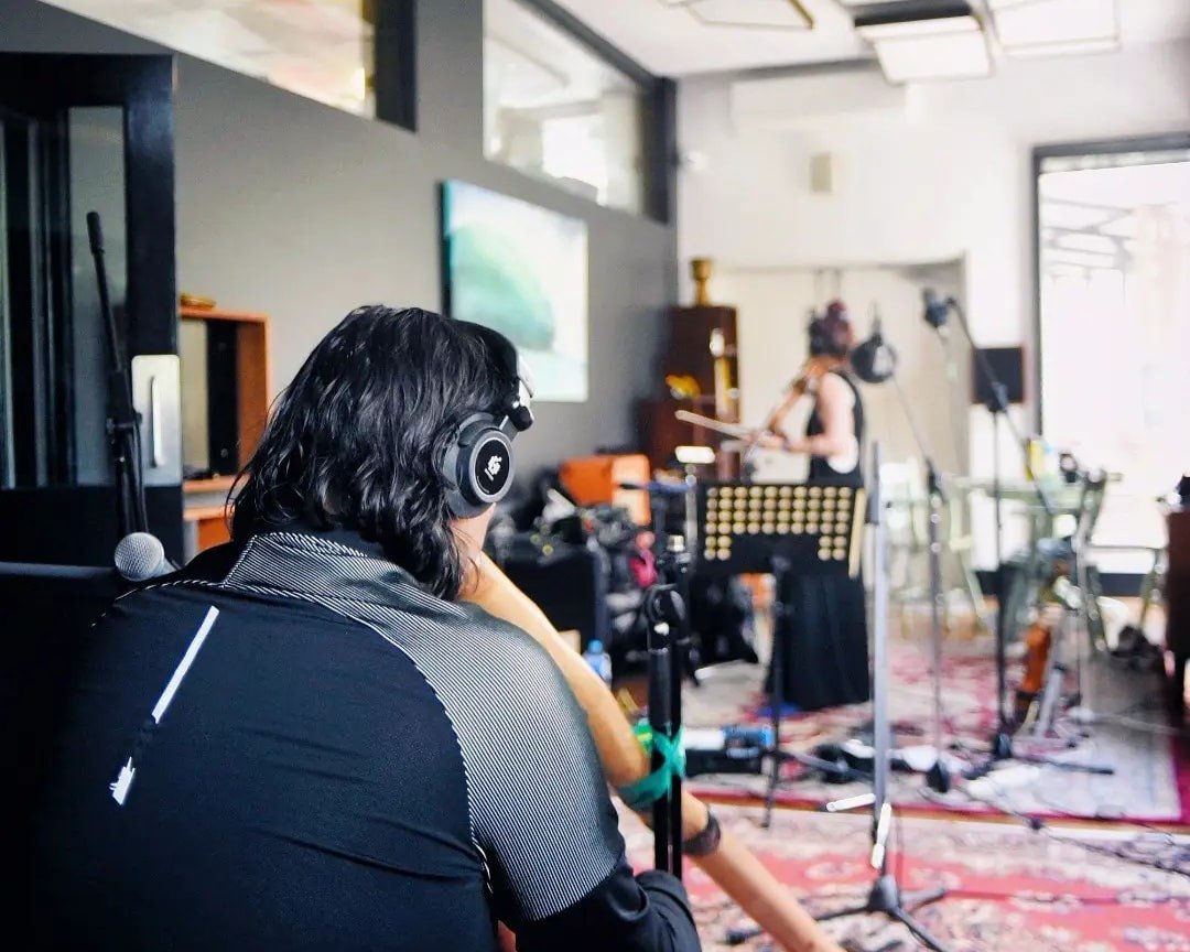 Recording William Barton