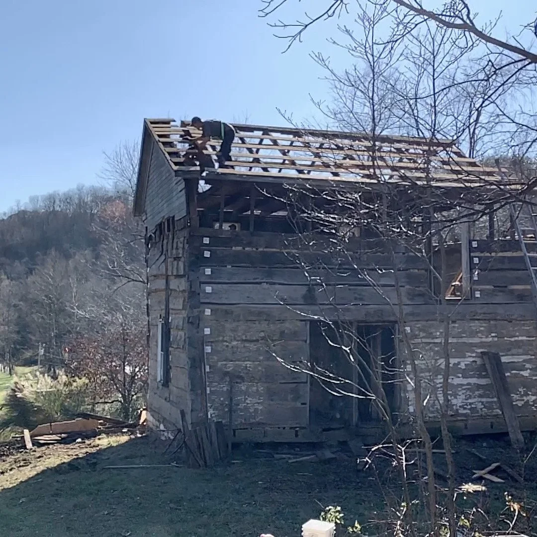 This was a great shoot. Got to watch a team ABSO-LUTELY rip a cabin apart with chainsaws and heavy equipment.

#hbo #restorationroad #magnolia #wood #cabin #repurpose #centralohio