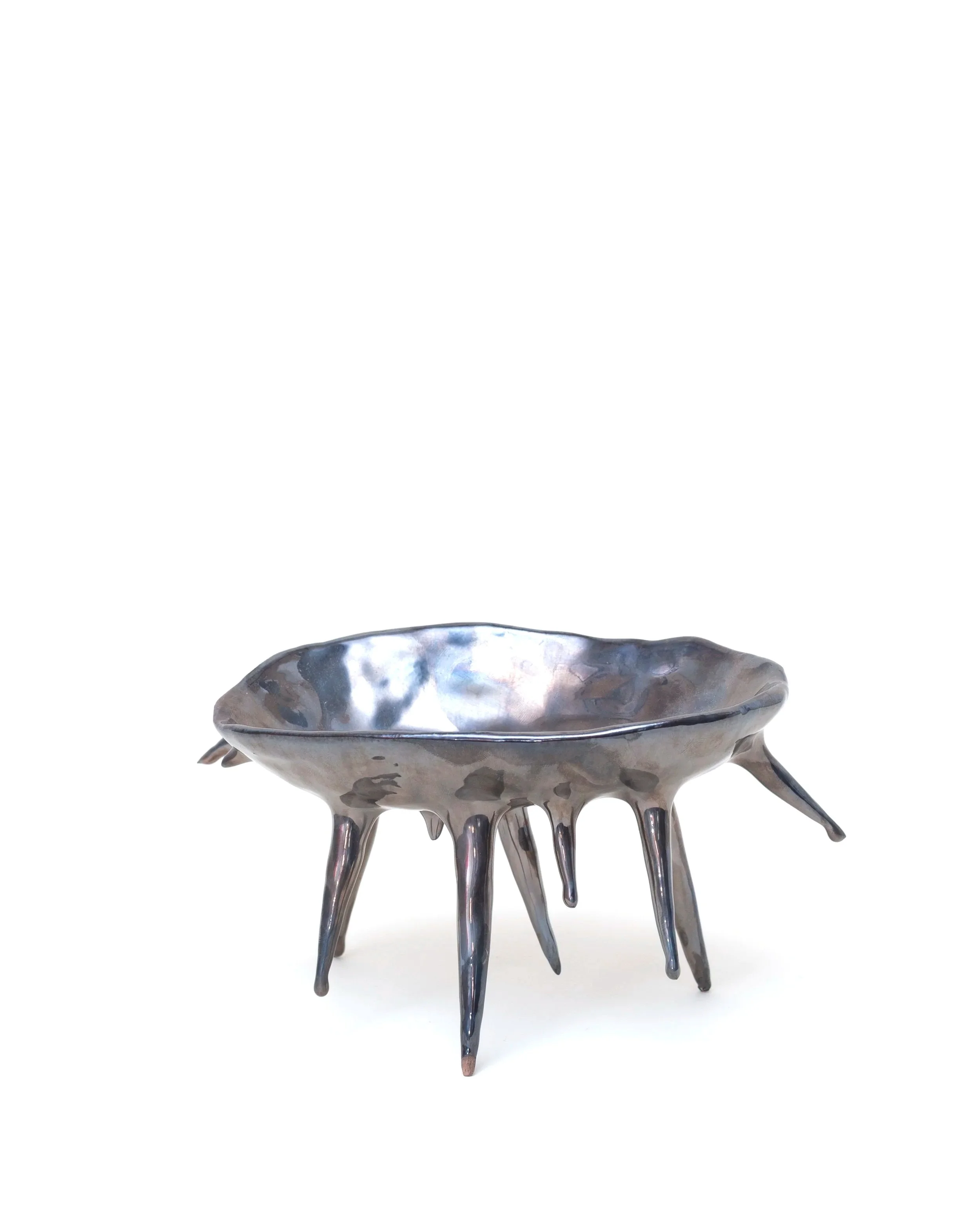 ciotola con spine artigianale in ceramica, design contemporaneo, alternativo, metallizzato