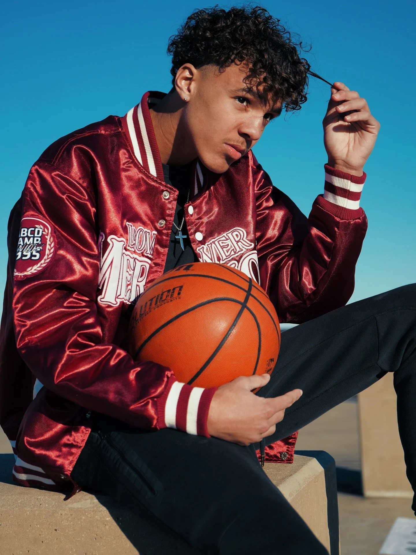 Confidence comes from repetition. #mambamentality 
&bull;
📸 Credits: Michael Moore with @mtjm.media 
Model: Maddox Evans
&bull;
&bull;
&bull;
&bull;
&bull;
#basketballlife
#hooper
#athletebranding 
#sports