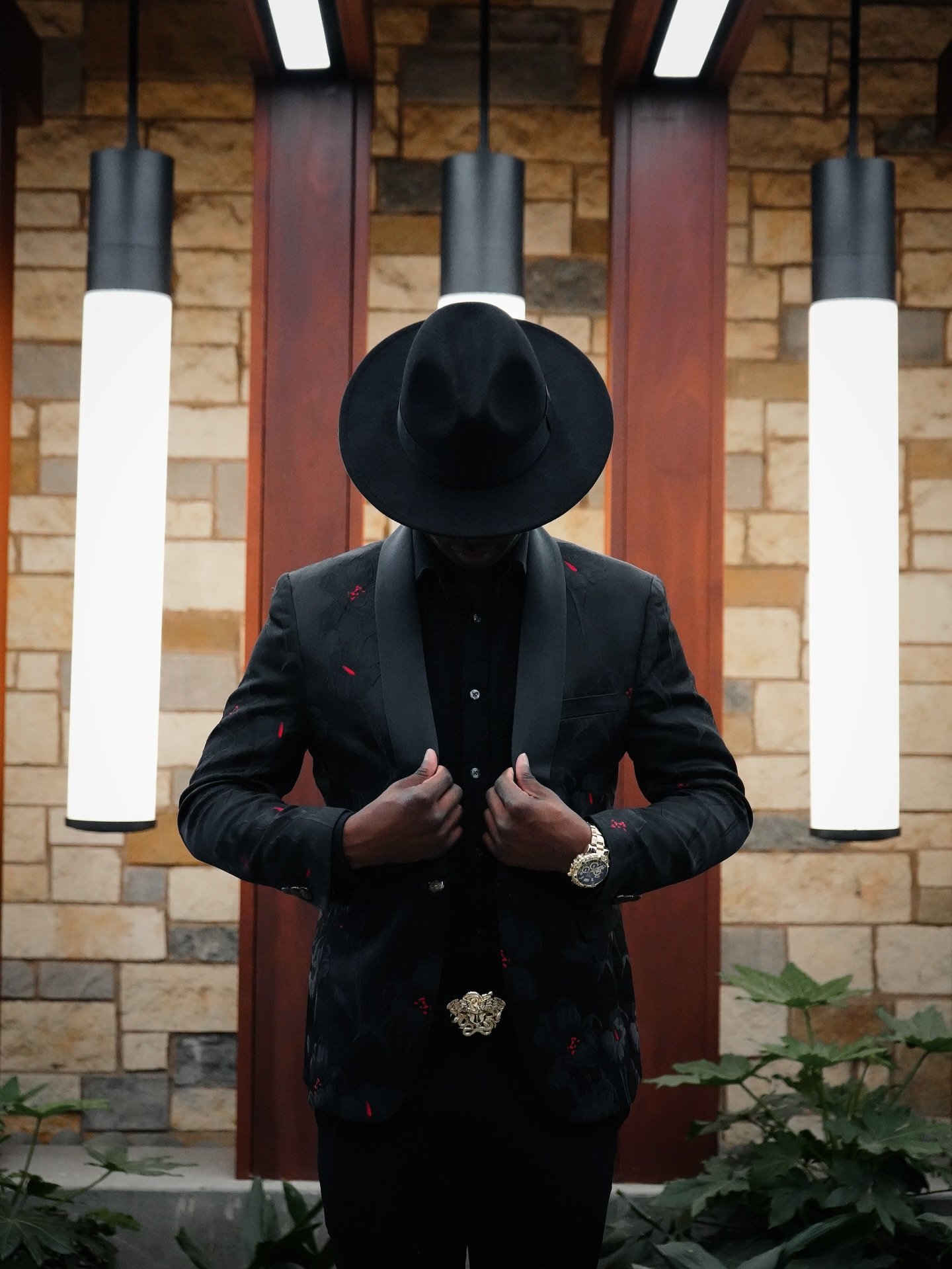 &ldquo;You&rsquo;ve been hit by. You&rsquo;ve been hit by a smooth criminal. Ow!&rdquo; - Michael Jackson 🕺🏿
&bull;
📸 Credit: Michael Moore with @mtjm.media 
Model: @theo1doyo 
&bull;
www.mtjmmedia.com
&bull;
&bull;
&bull;
&bull;
&bull;
#trending 