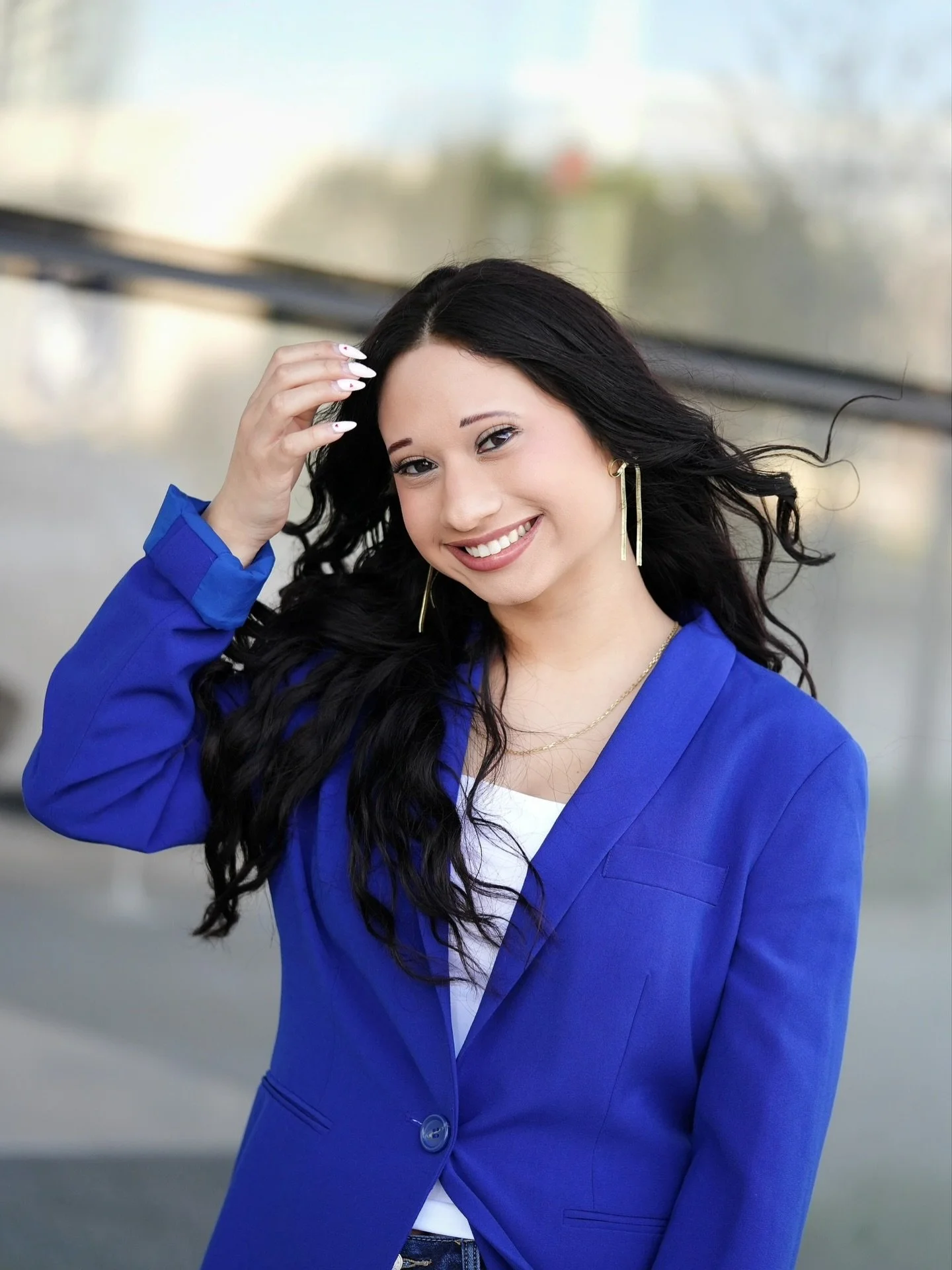 Growing with intention and a positive mindset🙂
&bull;
Photographer: Michael Moore with @mtjm.media 
Model: @astrid_mendezzzz 
&bull;
Get your professional portraits with MTJM Media! Visit 
www.mtjmmedia.com
&bull;
&bull;
&bull;
&bull;
&bull;
#busine