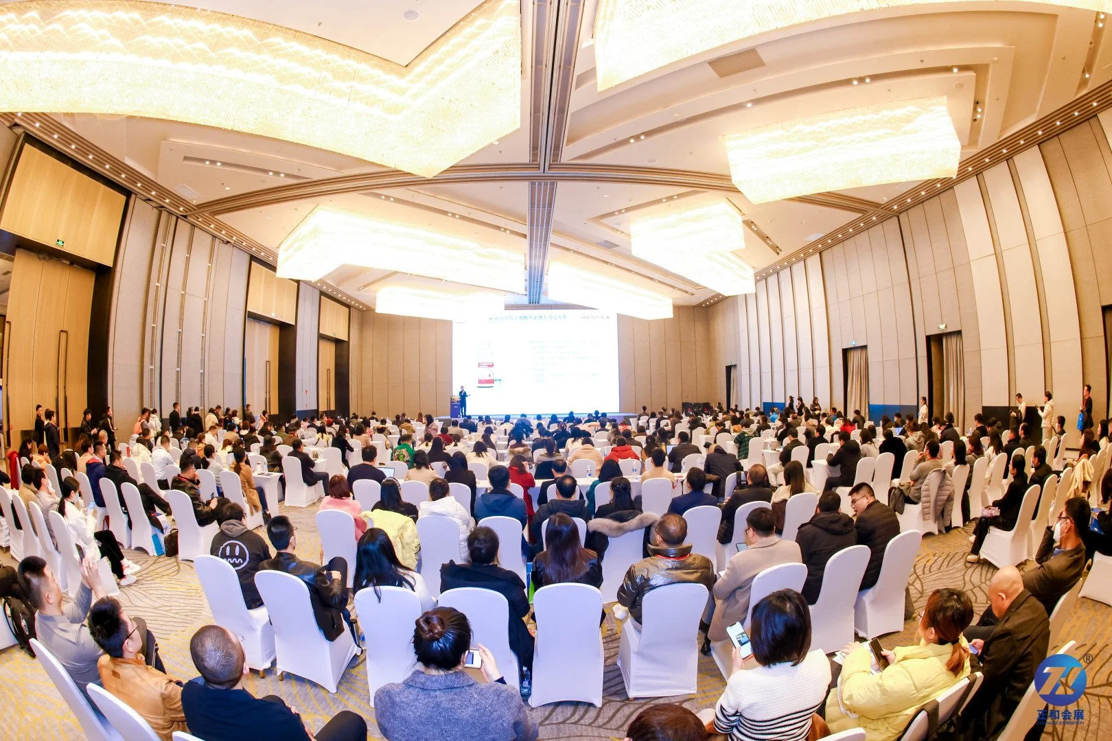 CMTF China Summit hosting 300+ global medical exhibitors covering IVF, precision diagnostics, and longevity science.