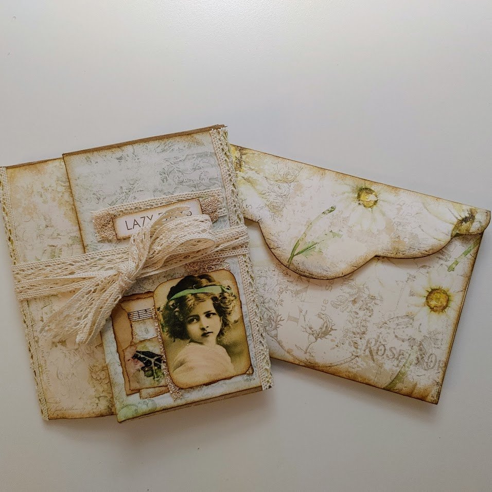 Video – Autumn Paper Bag Journal – Part 2 – Flip Through & GIVE AWAY