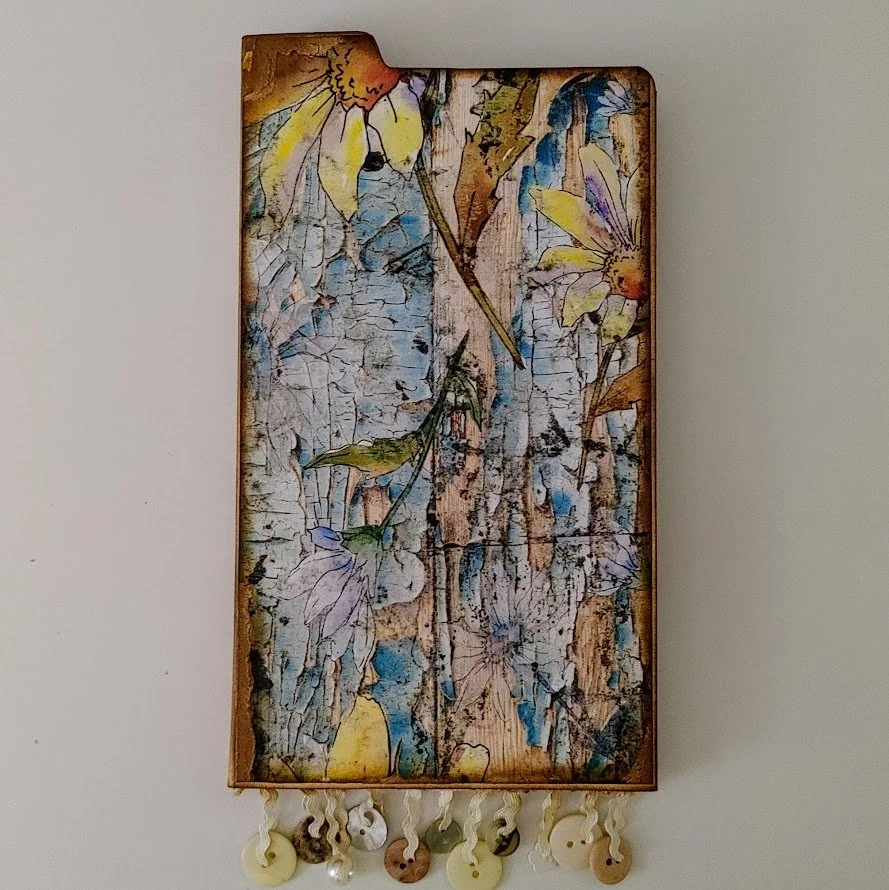 Video – Grungy Daisy – Altered File Folder – Part 1 – Inspired by Tatty Treasure