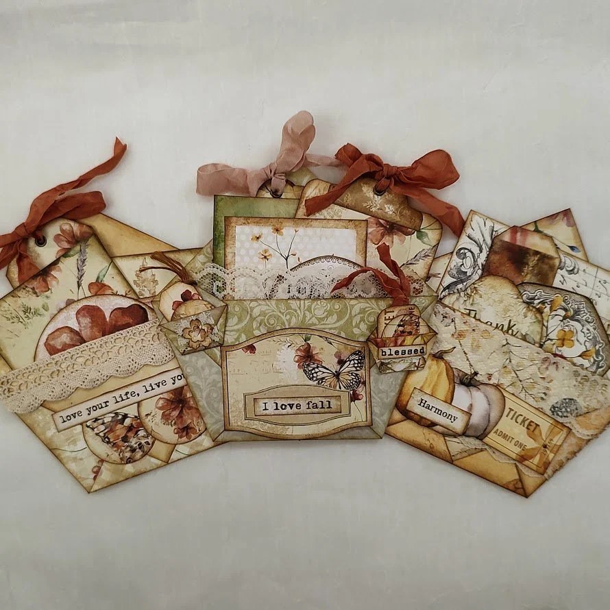 Video - Crazy CUTE Pockets - Inspired by Robin @DaisyJournalCo