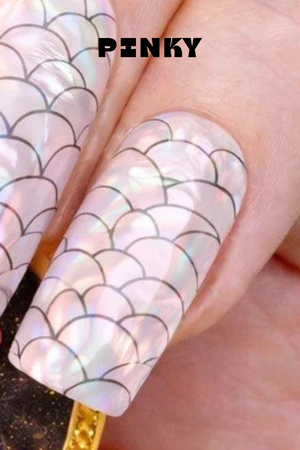 PEARL SIREN STAR PINKY.png