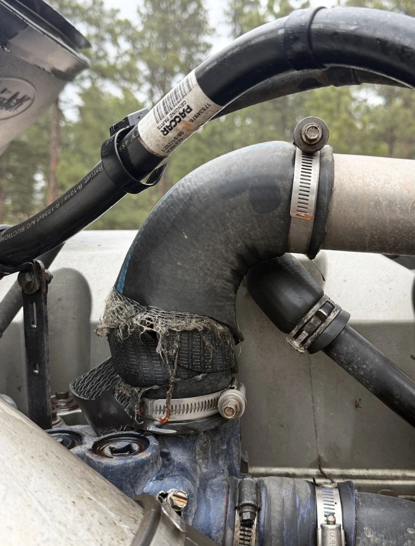 5 Things That Leave Semi Trucks Stranded on the Side of the Road