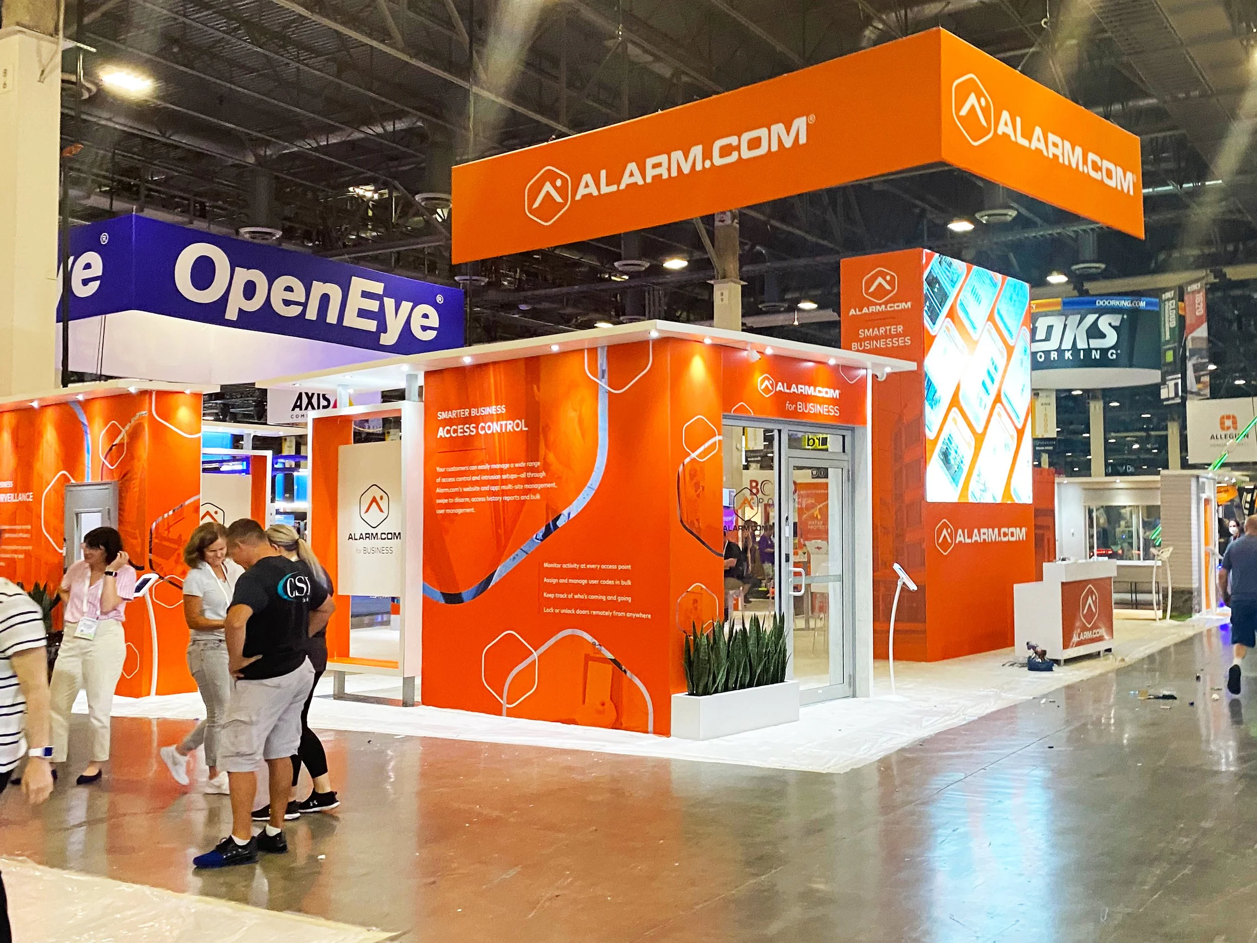 TheMegaCreativeCompany_TradeShow_BoothDisplay_Exhibit_Alarmcom.jpg