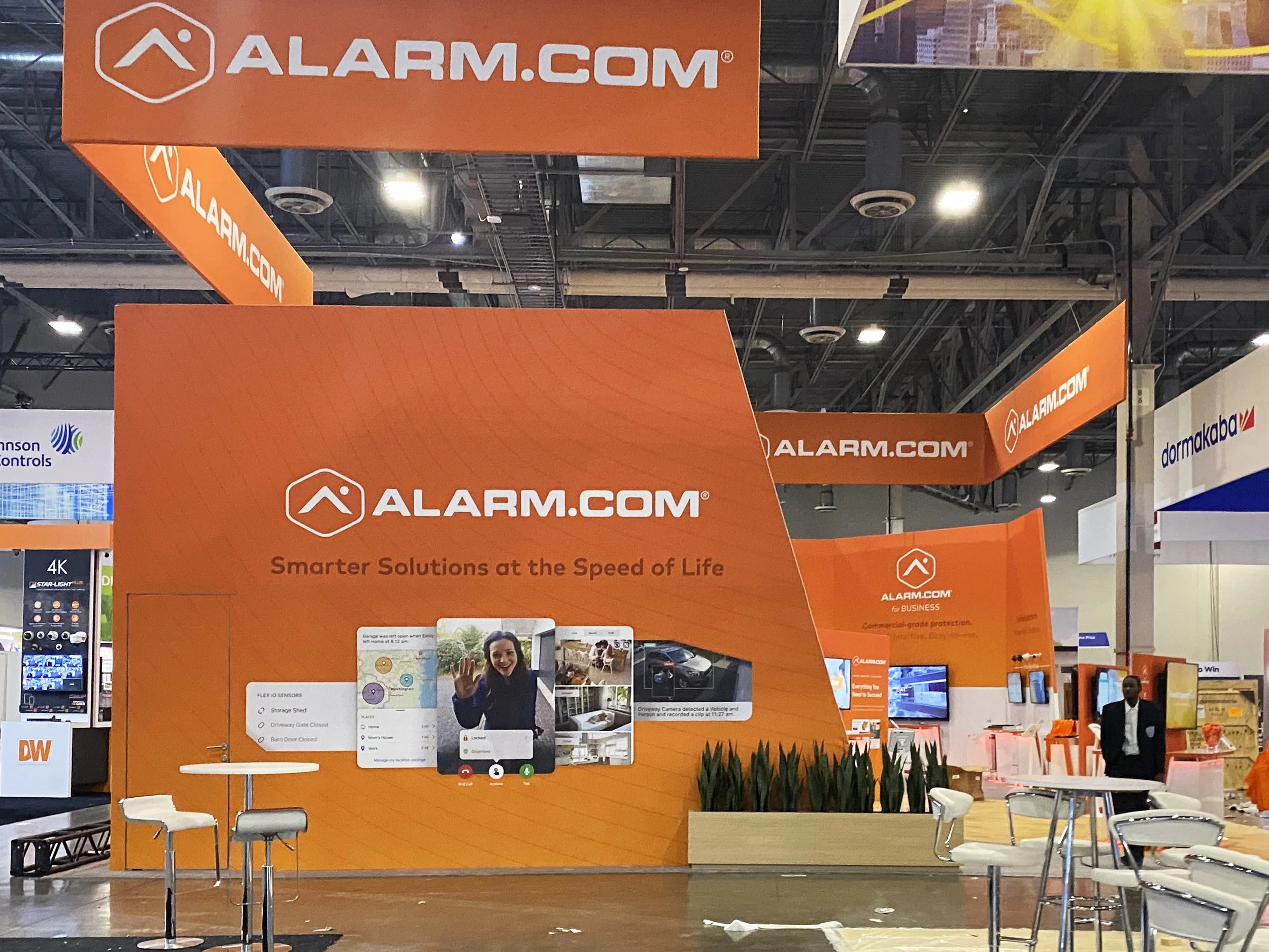TheMegaCreativeCompany_TradeShow_BoothDisplay_Exhibit_Alarmcom_7.jpg