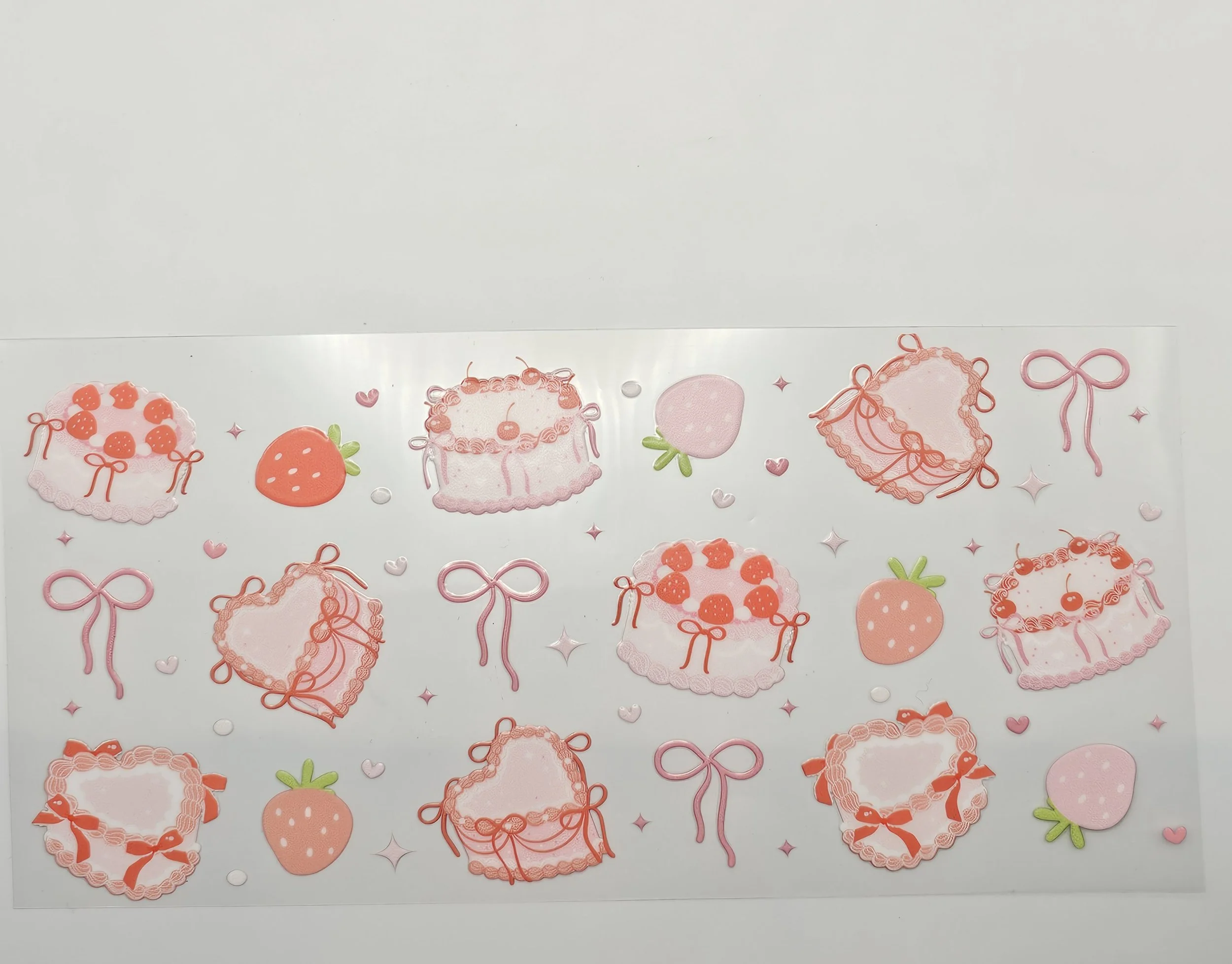 Strawberry Lace Dreams - 16oz UV DTF wrap