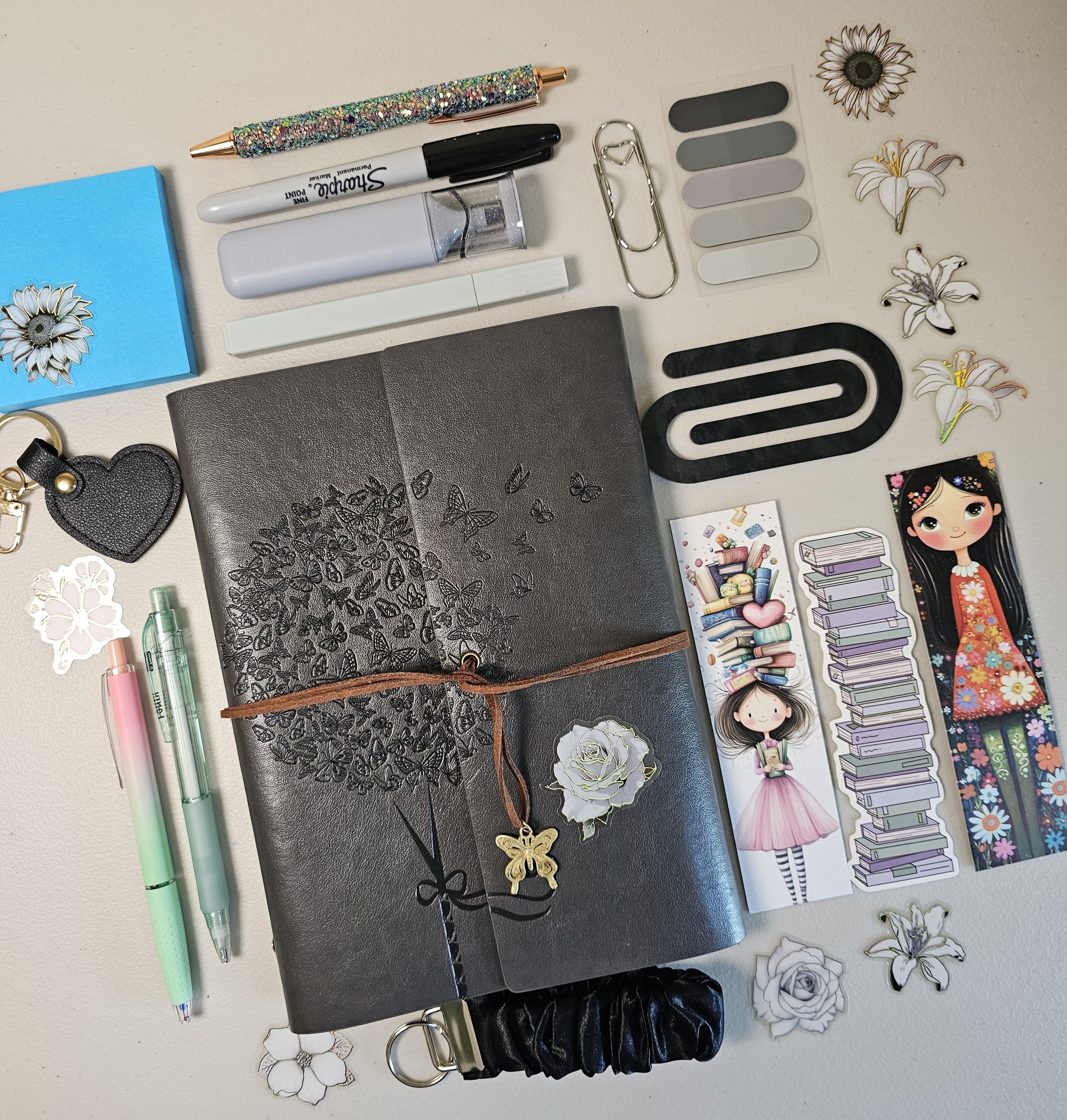 Bookish Bundle - Ash