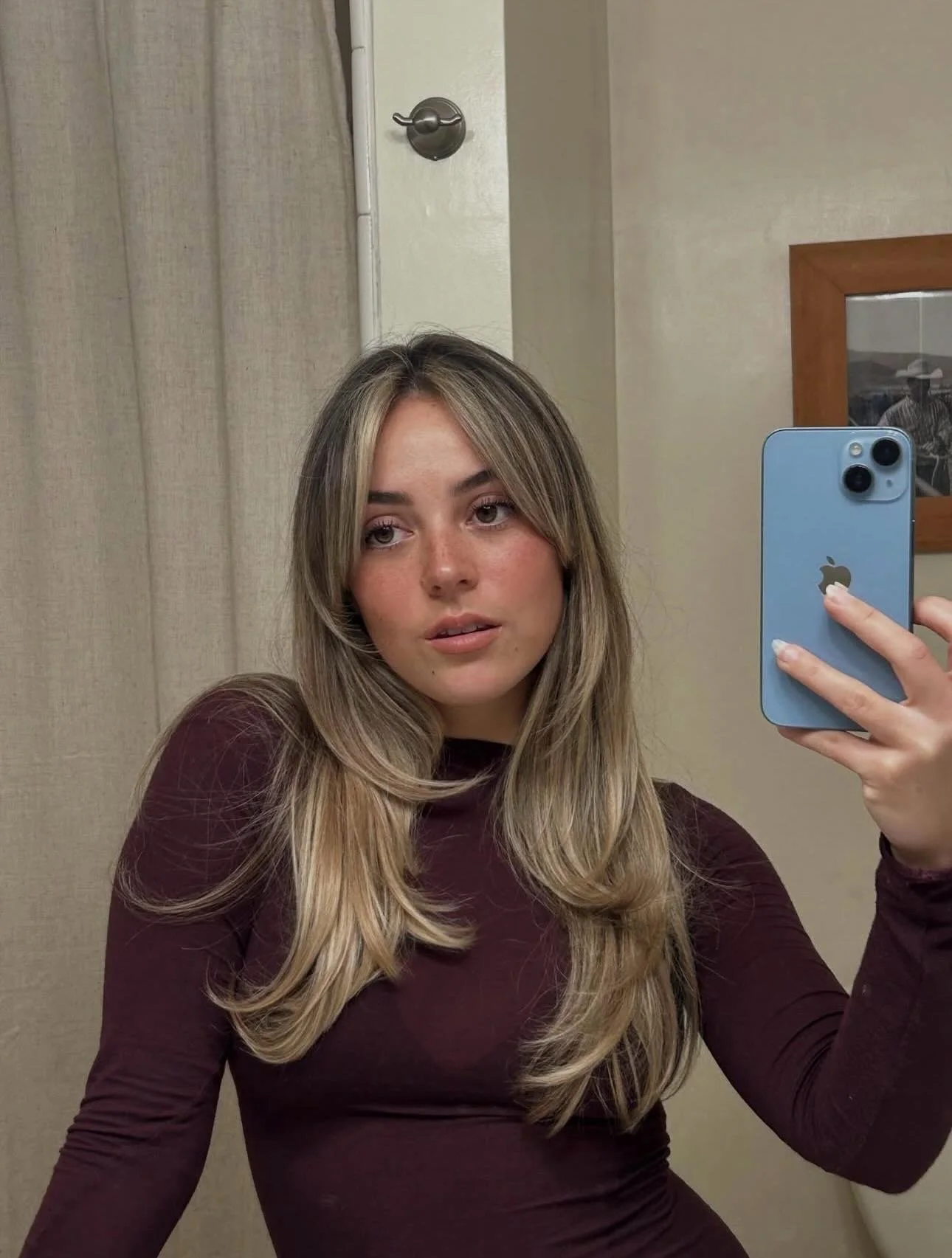 Mirror selfies after an appointment at SALT hit different 🔥haircut &amp; color by @lindseydrewbeauty 

#santabarbarahair #centralcoasthair #centralcoasthairstylist #venturahair #venturahairstylist