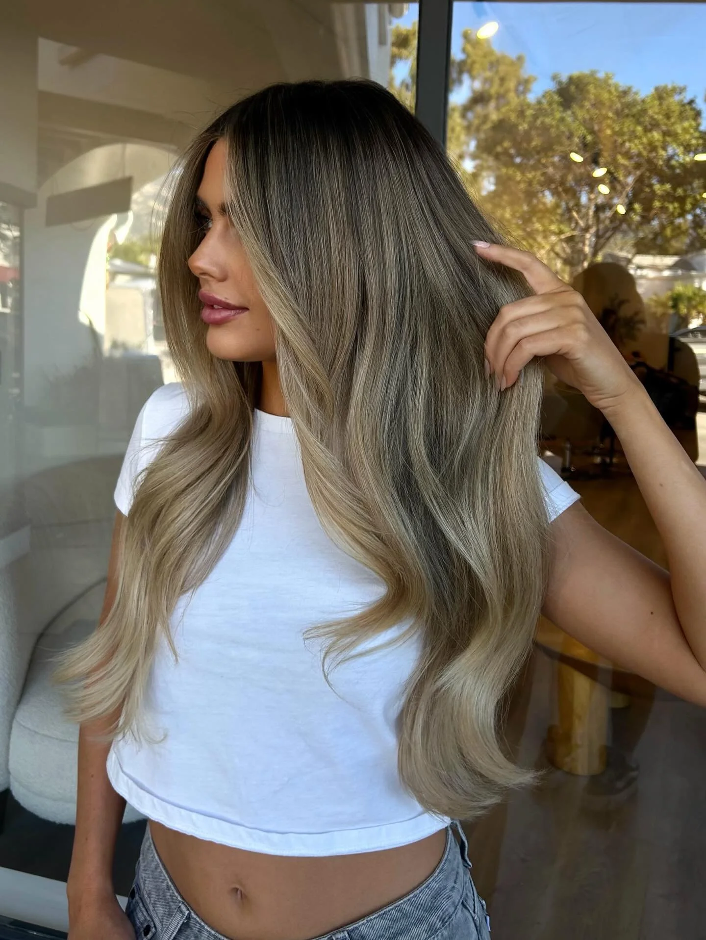 @hairbyhannahmarieee never misses 🥵

#santabarbarahairstylist #santabarbara #blonde