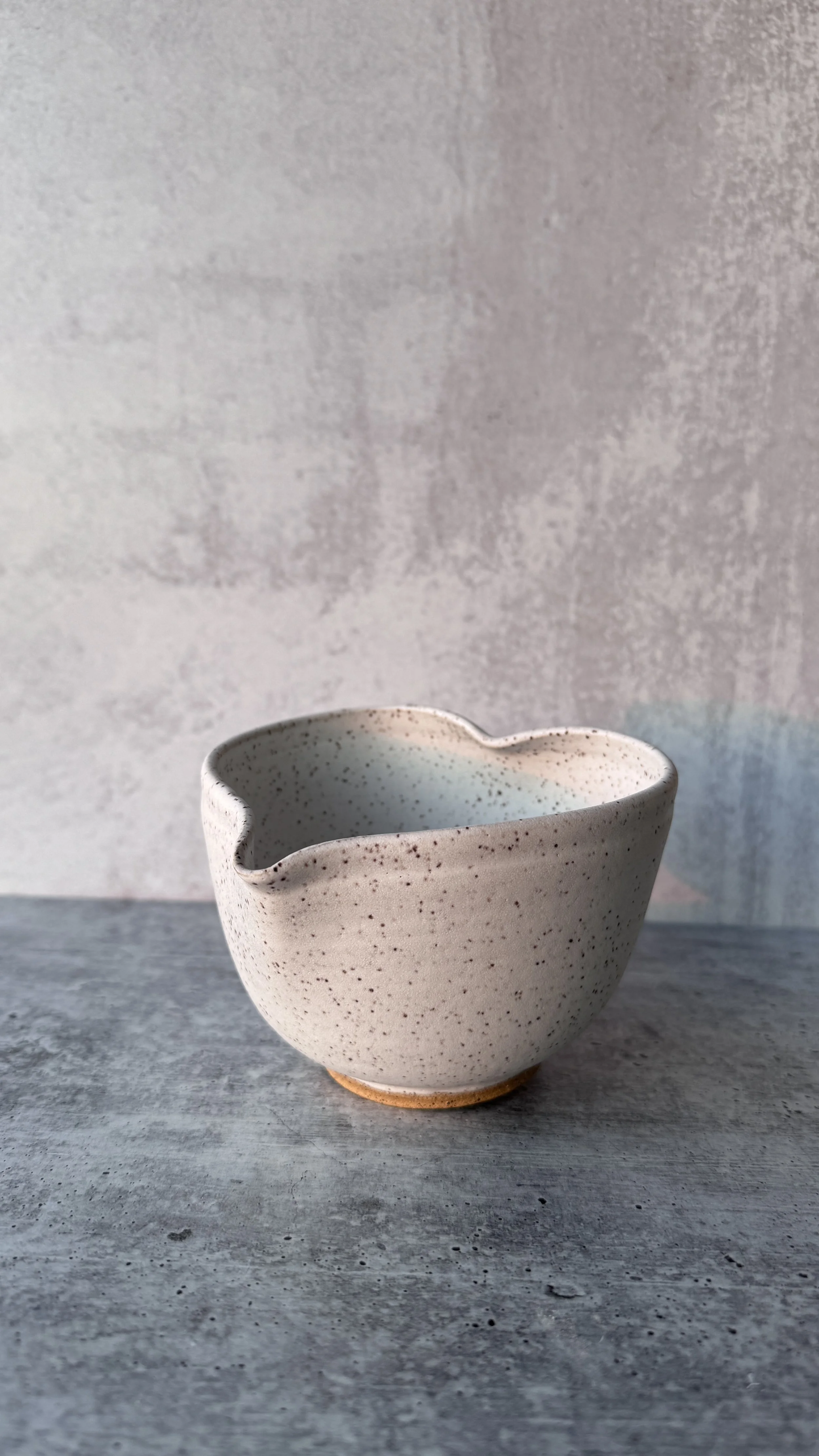 Heart- Shaped Ceramic Bowl (Matte White)