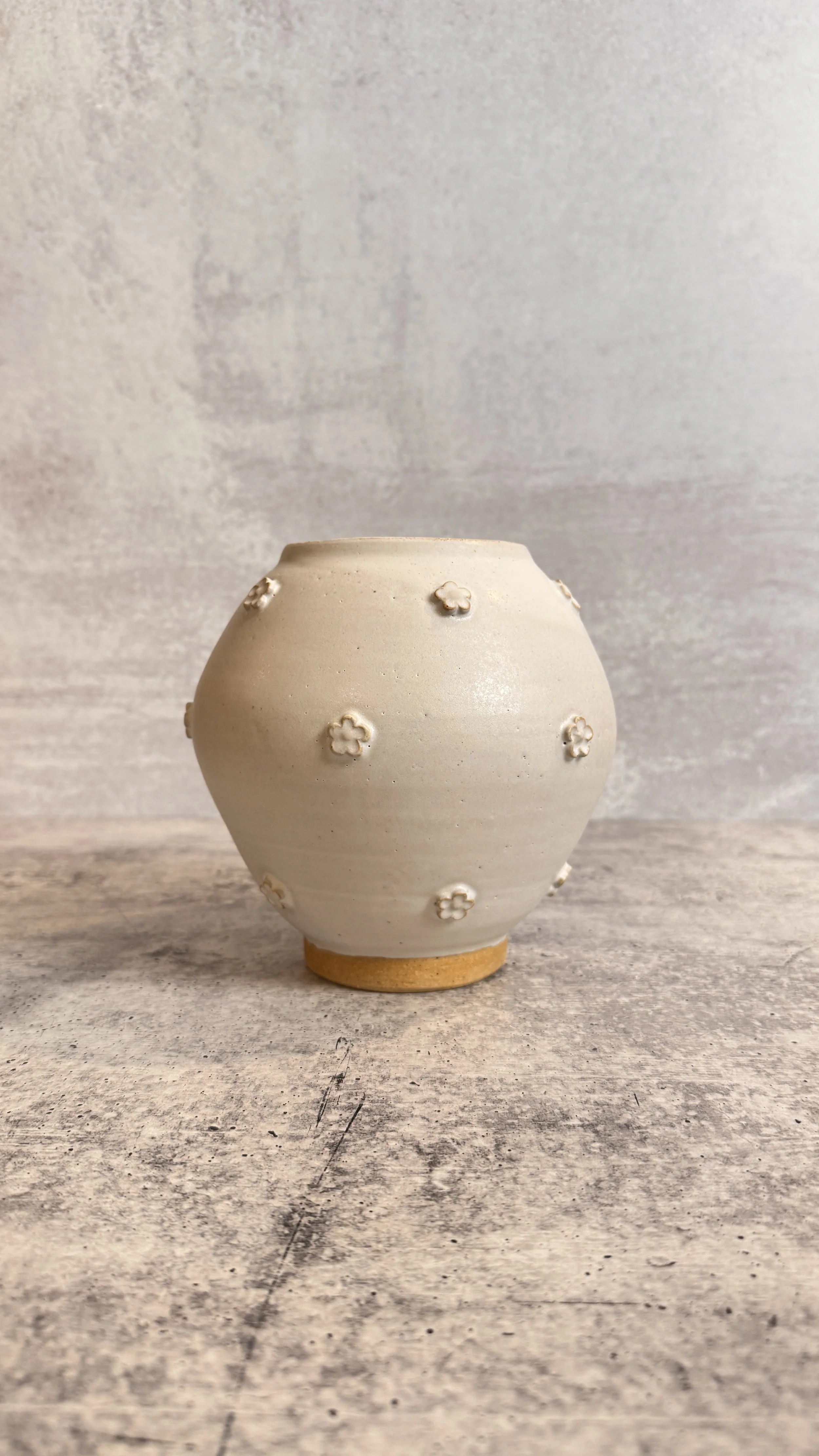 Textured Mini Flower Vase