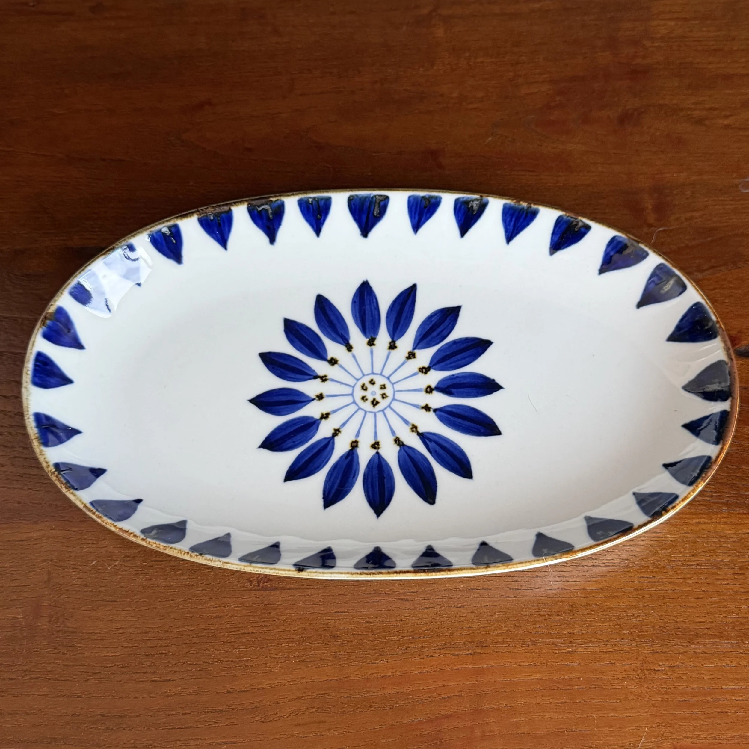 Blue Flower Oval Plate (Hasami-Ware)
