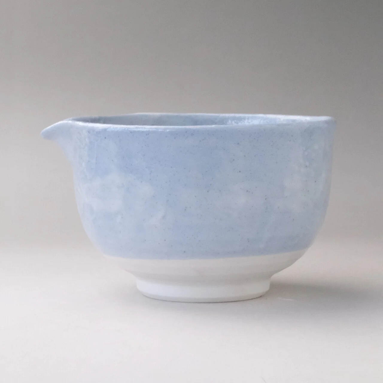 Shino Matcha Bowl (Katakuchi)