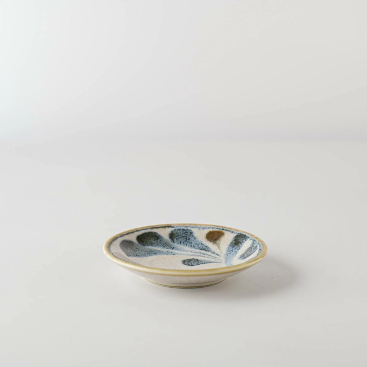 small_plate_02.jpg