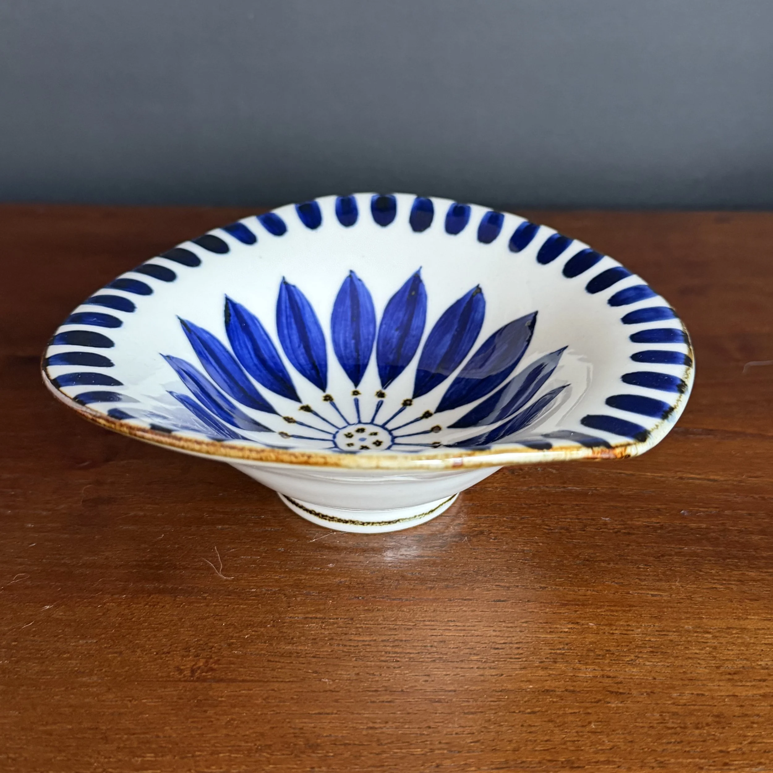 Blue Flower Bowl (Hasami-Ware)