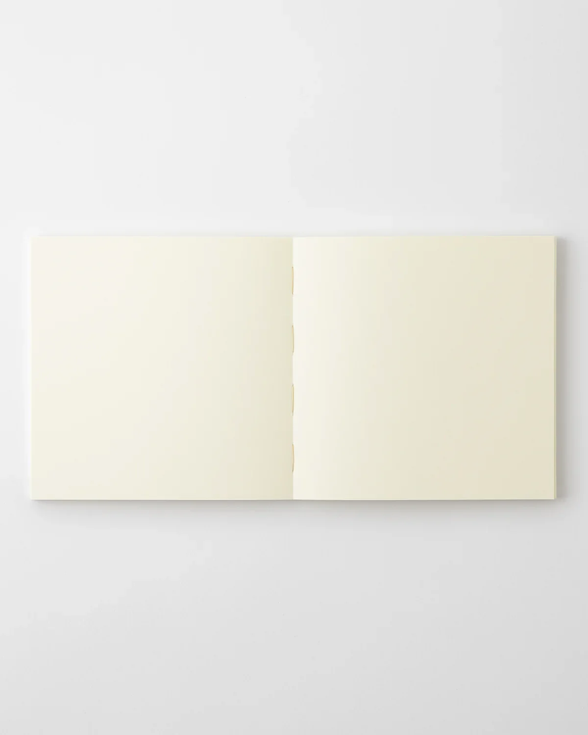 md-notebook-thick-a5-square_05.webp