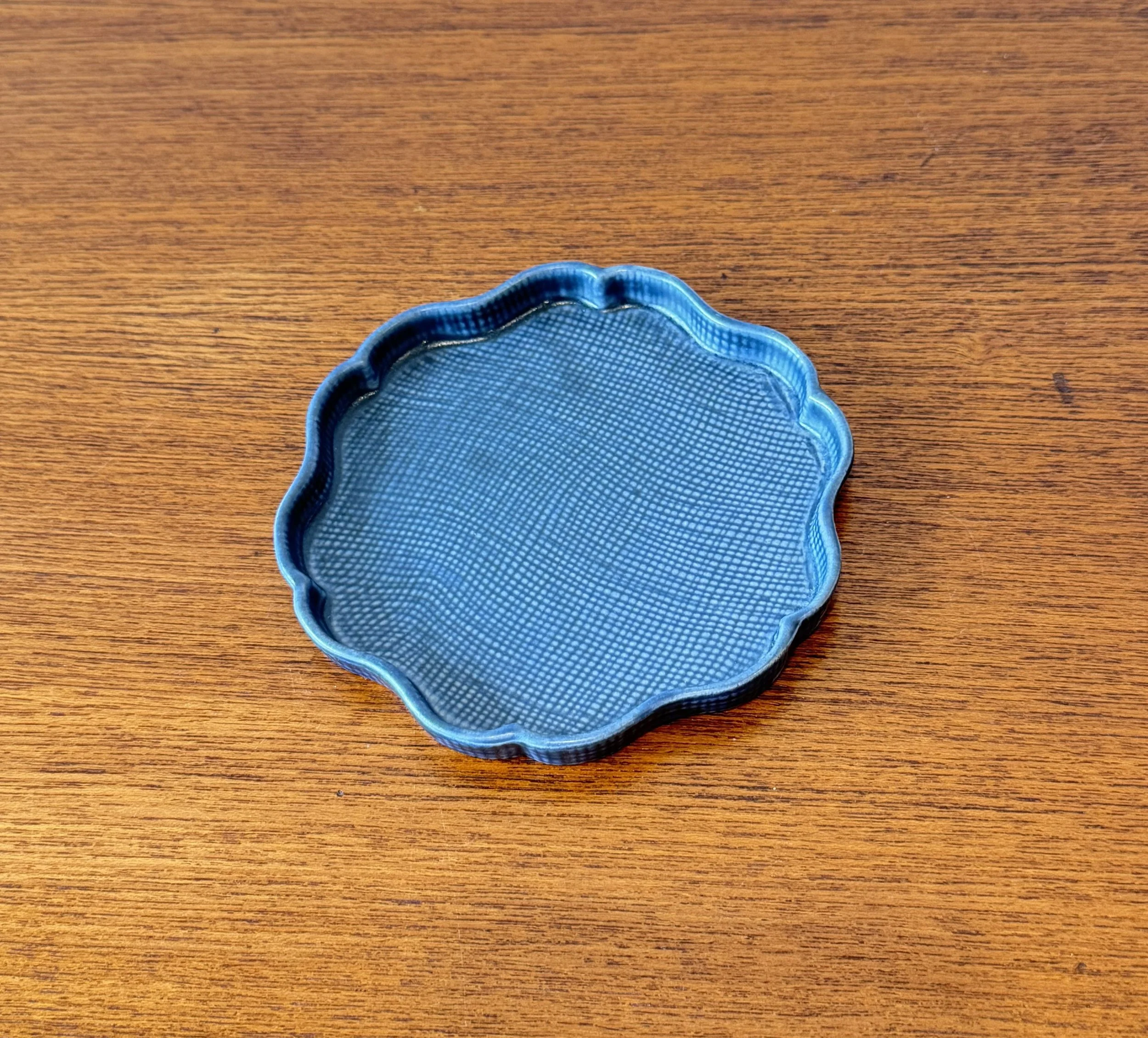 Mino Ware Deep Blue Dish