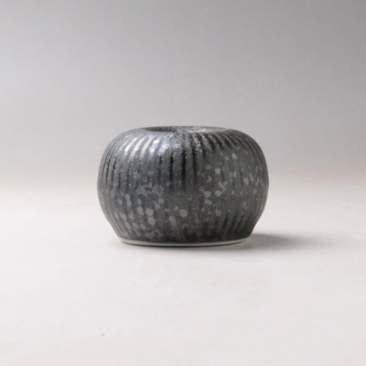 holder_silver_2.jpg