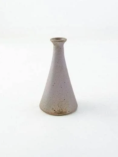 axcis-ceramic-vase-crain-gray.jpg