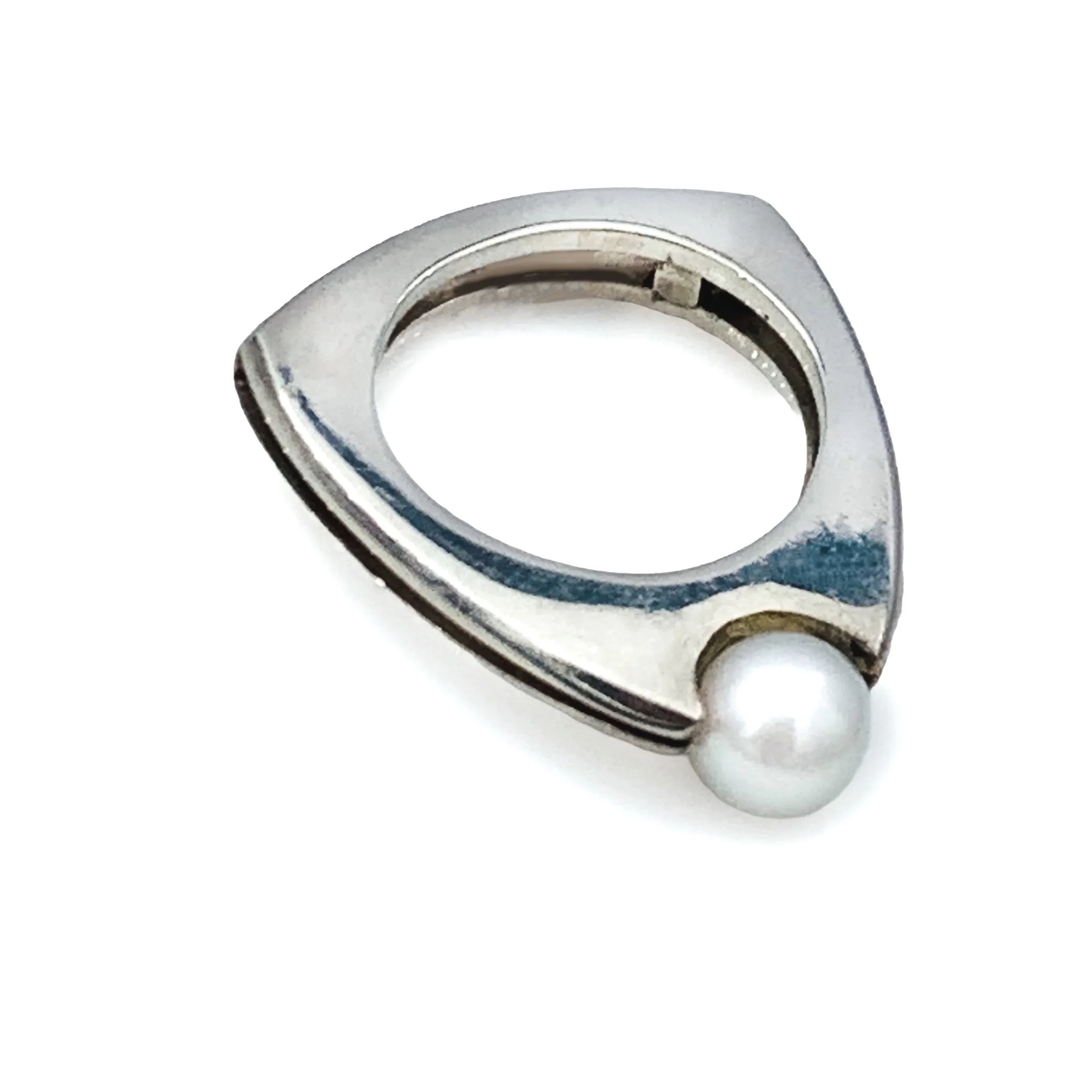 Minimalist Sterling Silver Ring with White Pearl