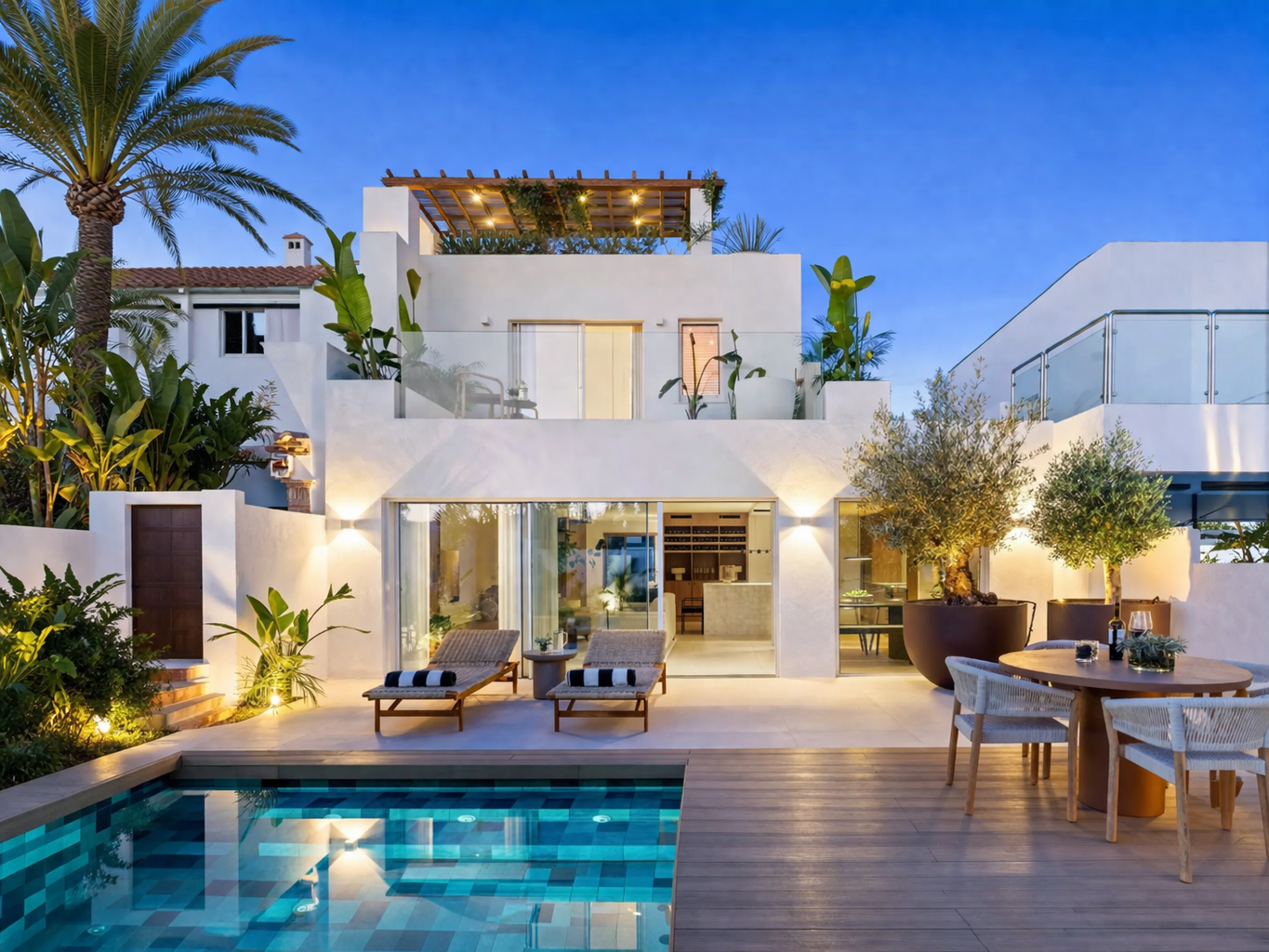 Best Areas to Invest in Luxury Real Estate on the Costa del Sol