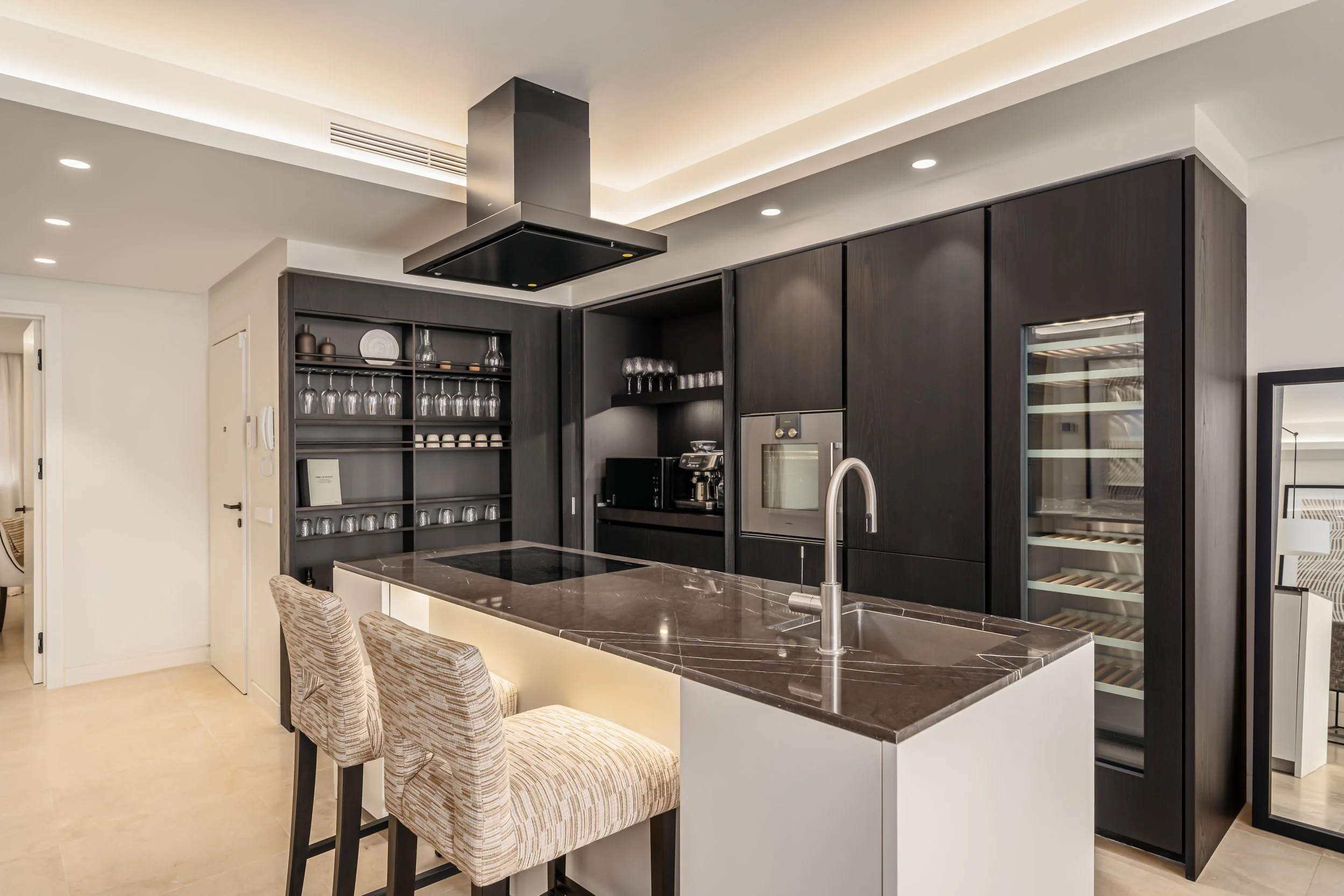 Aura 7 - Homerun Brokers-15.jpg