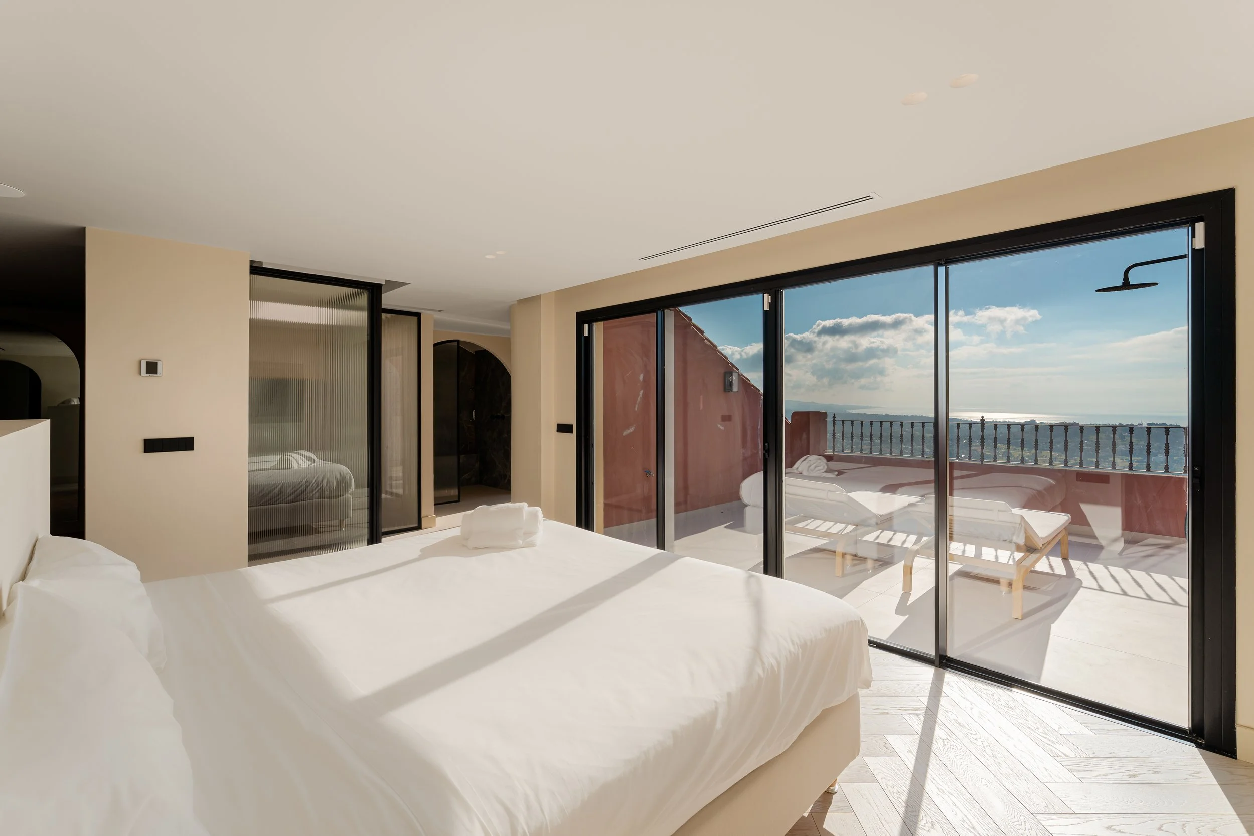 Penthouse Halcon 2-1.jpg