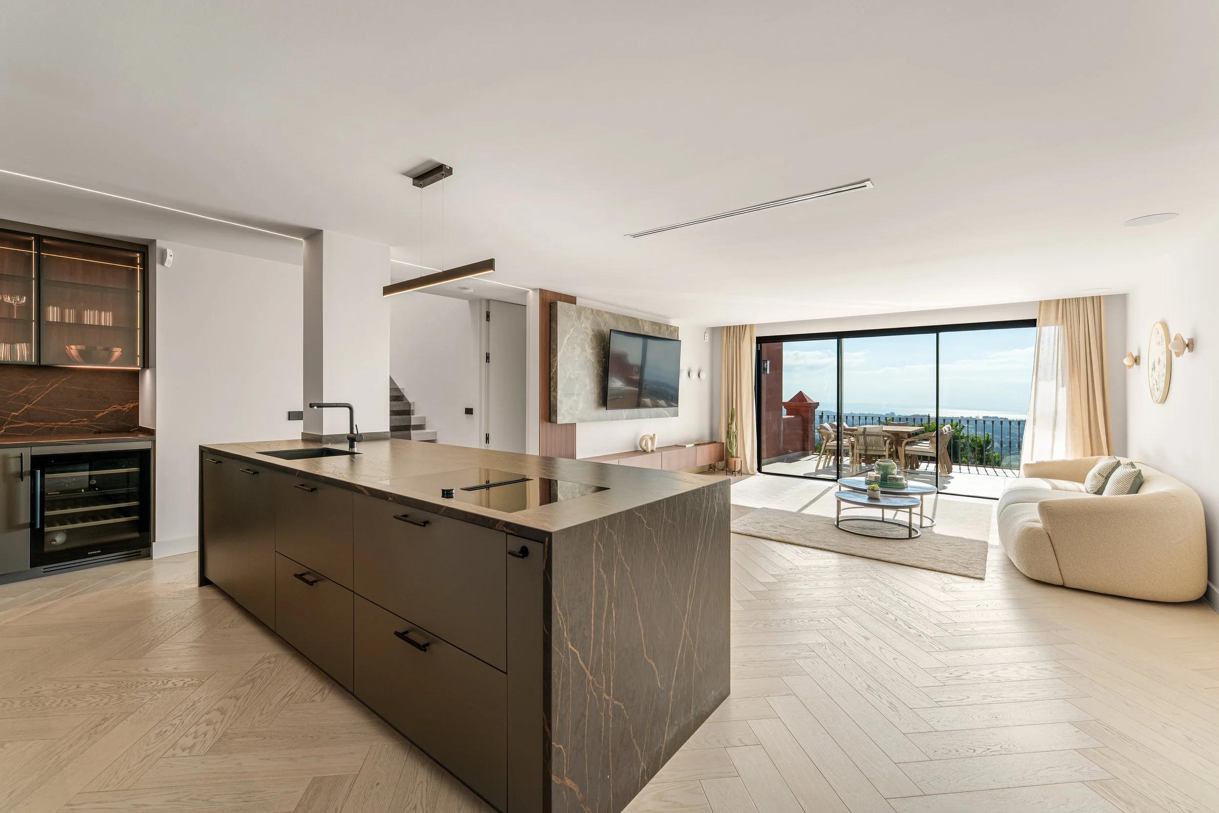 Penthouse Halcon 2-25.jpg